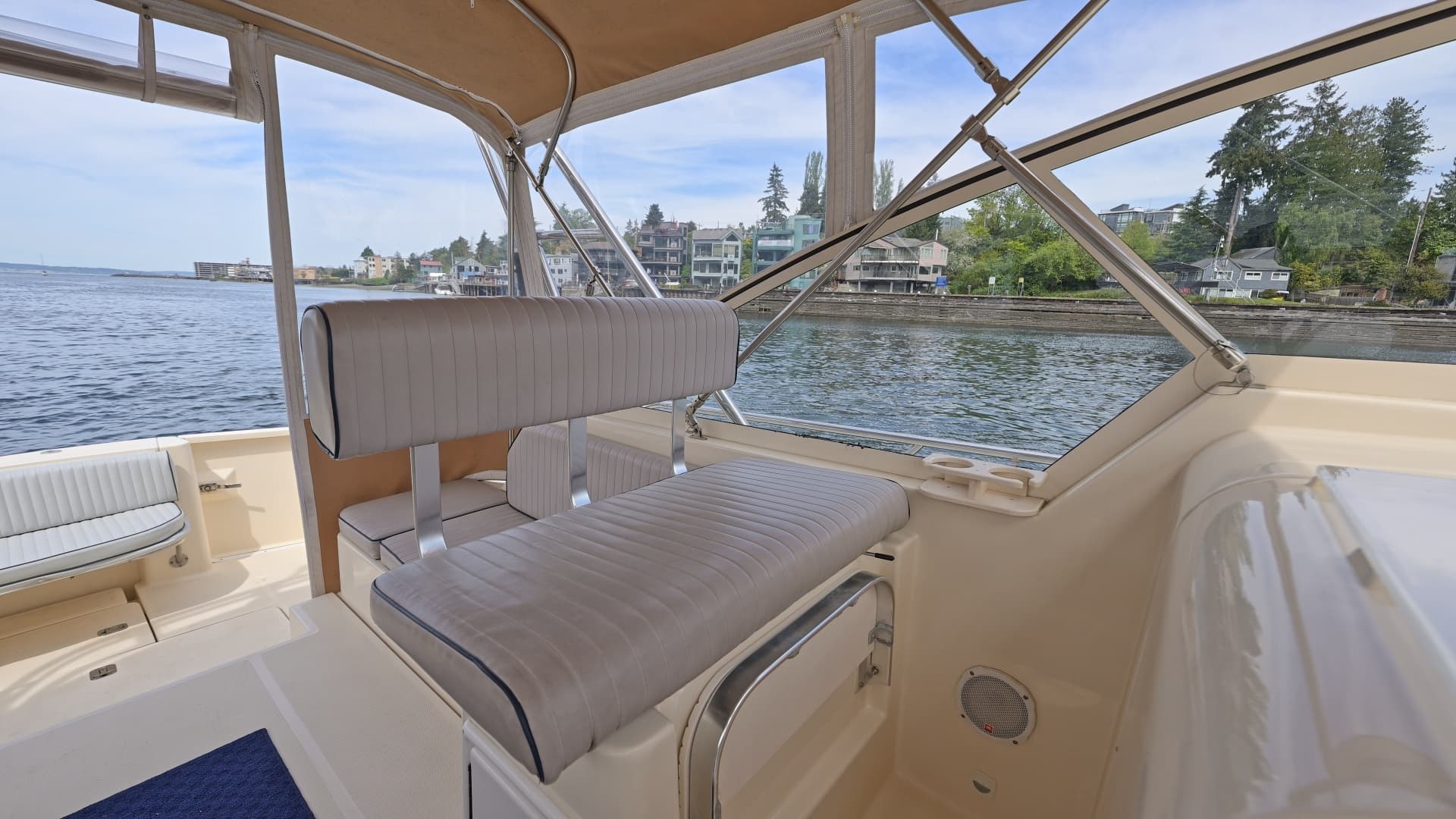 2004 Mainship Pilot 34