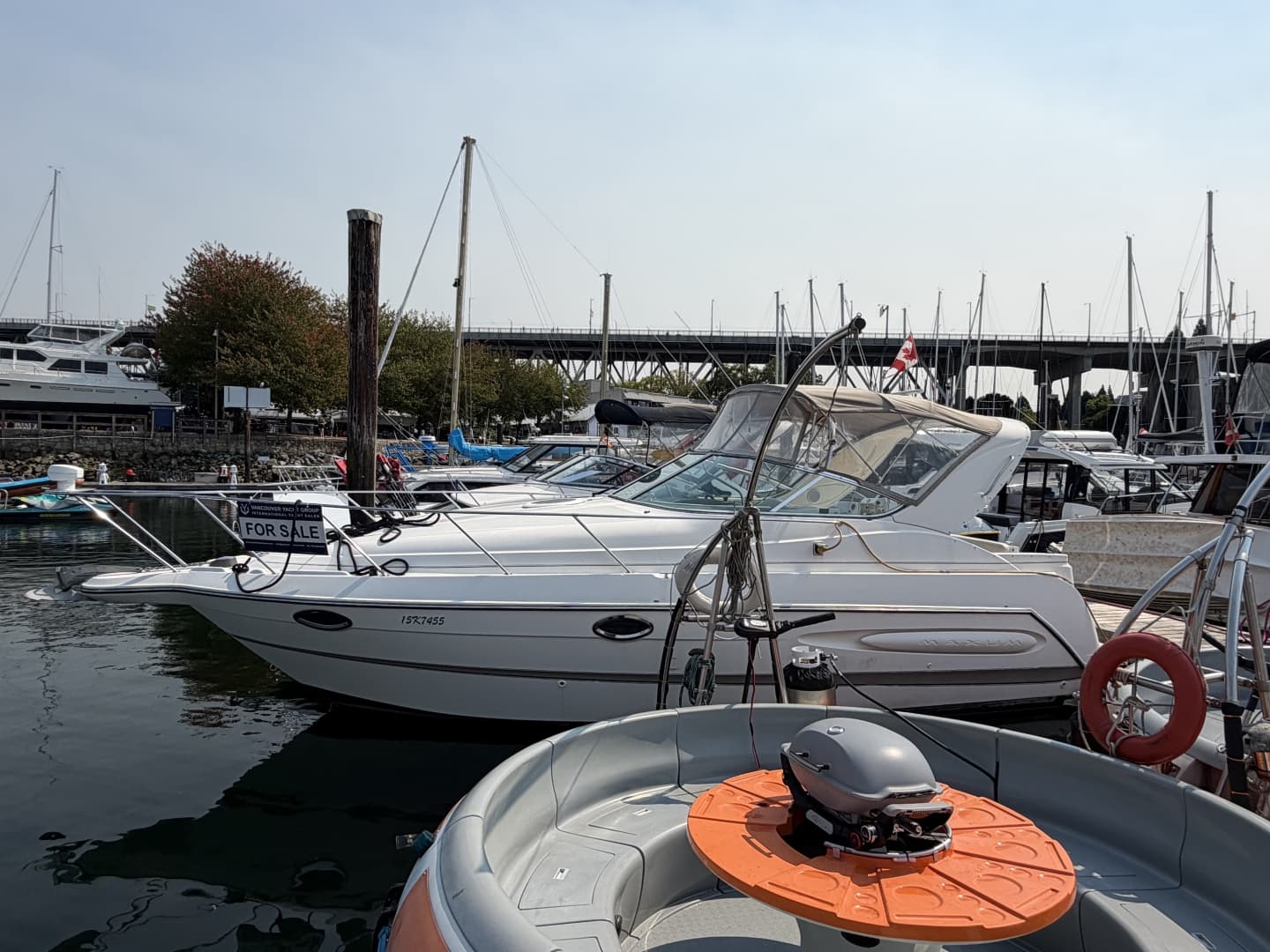 2003 Maxum 2900 SCR