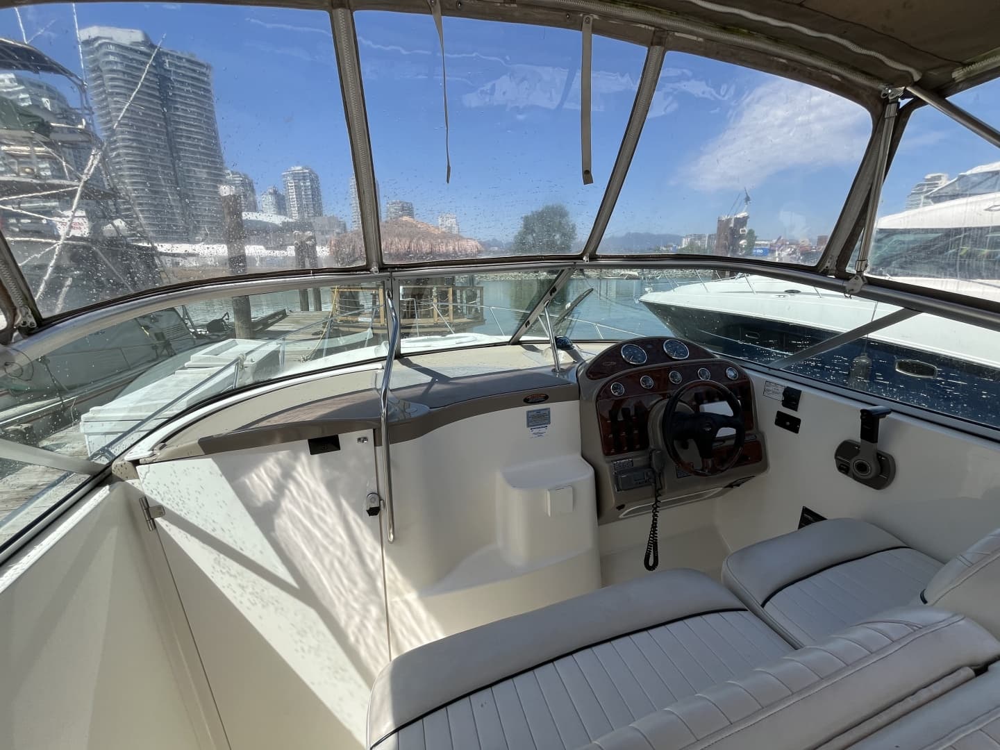 2003 Maxum 2900 SCR