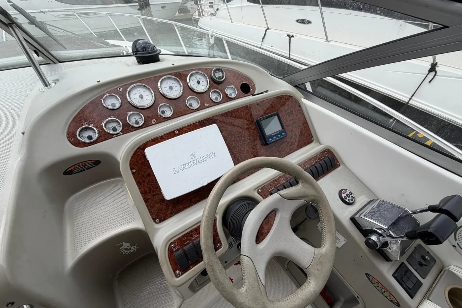 1999 Bayliner 3055 Ciera