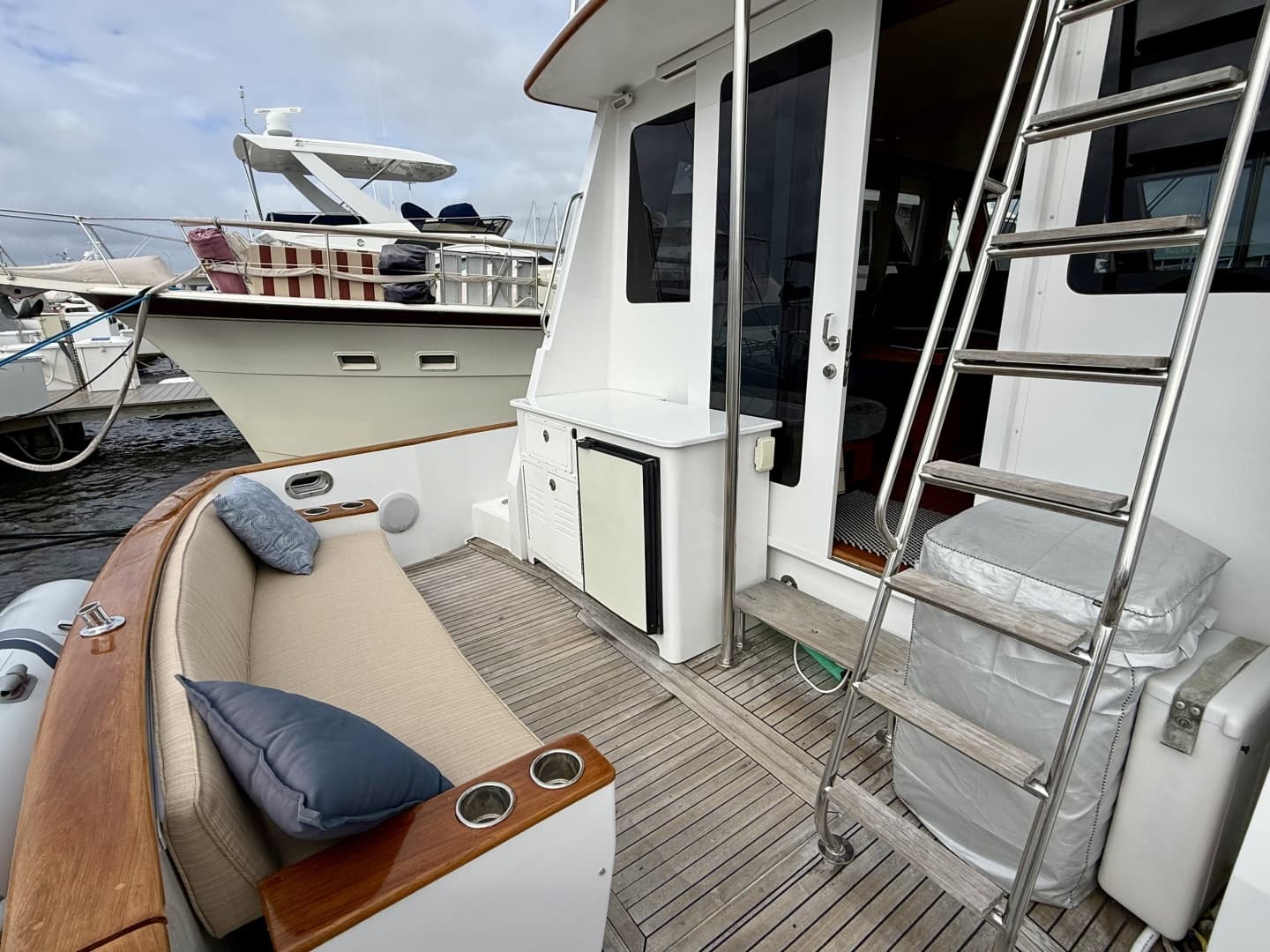 2002 Legacy Yachts 52