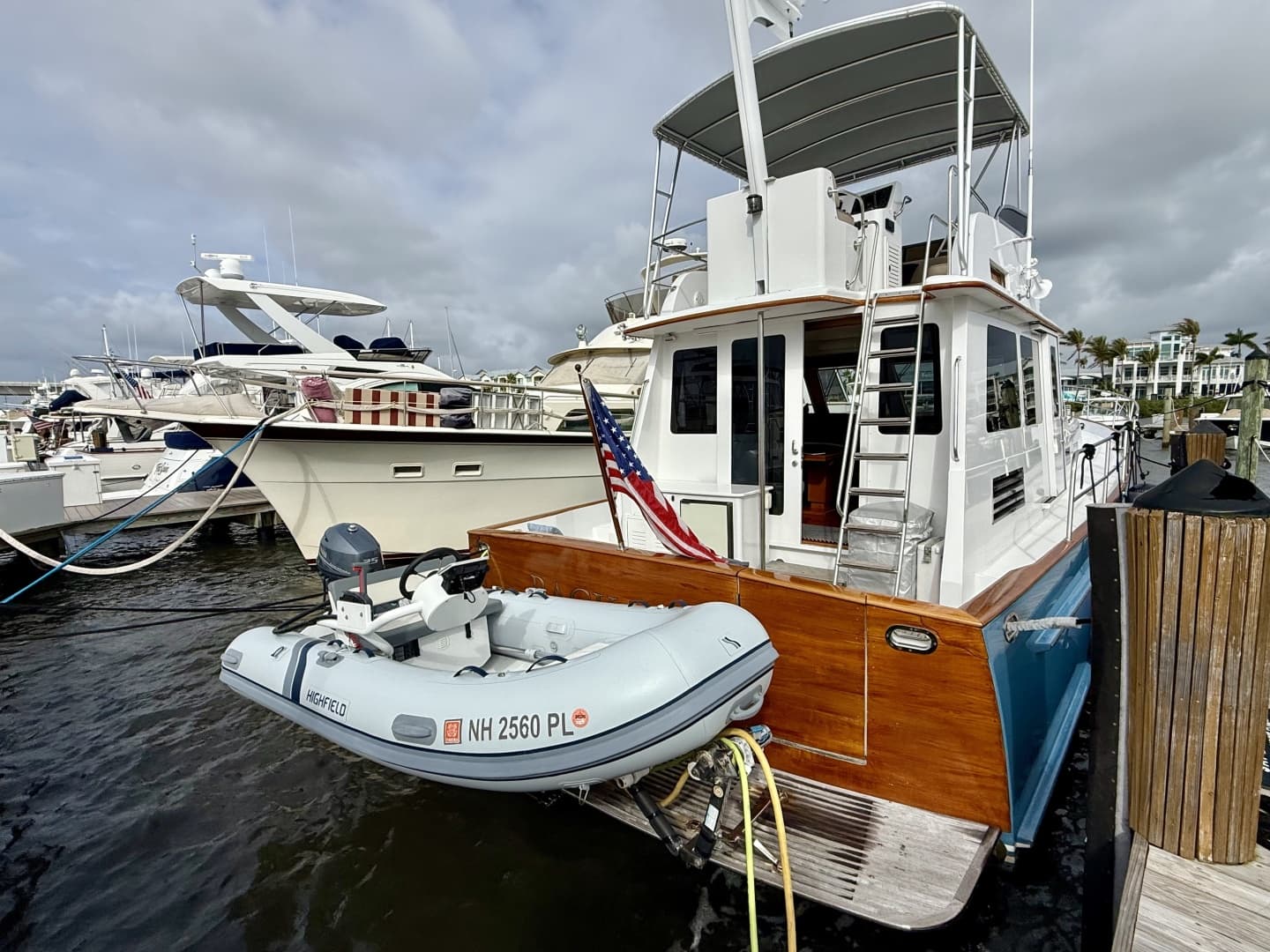 2002 Legacy Yachts 52