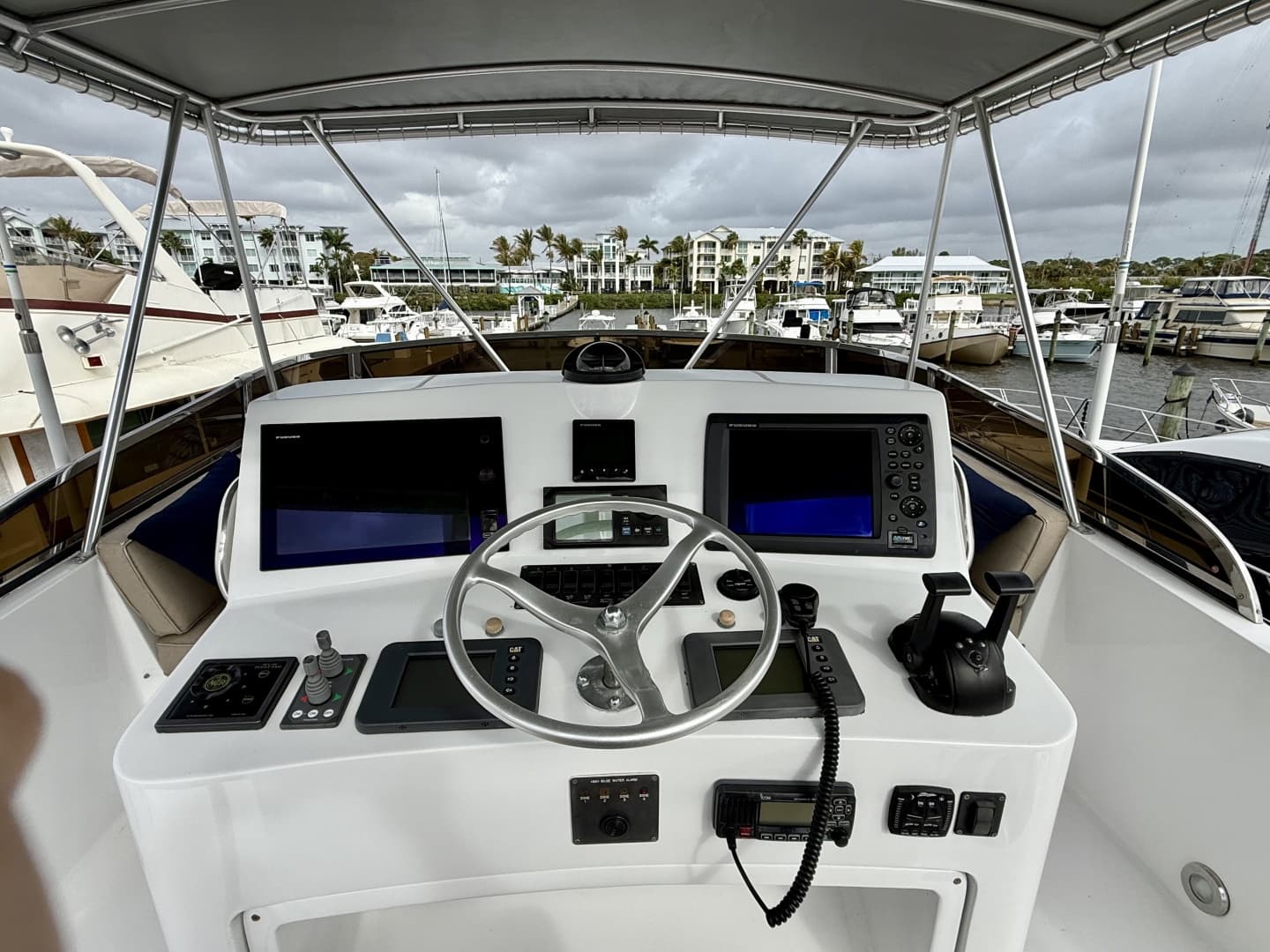 2002 Legacy Yachts 52