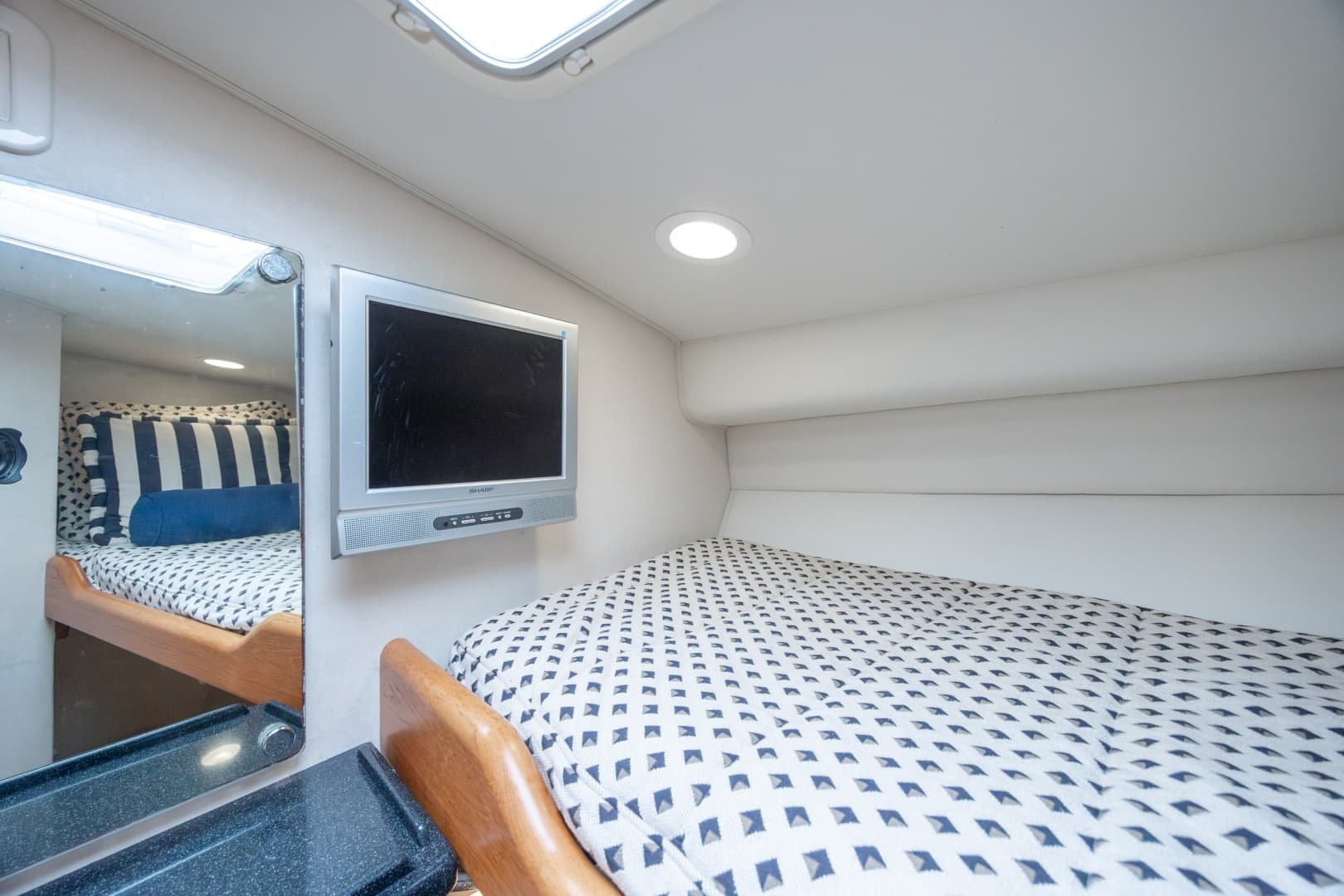 2005 Cabo 45 Express