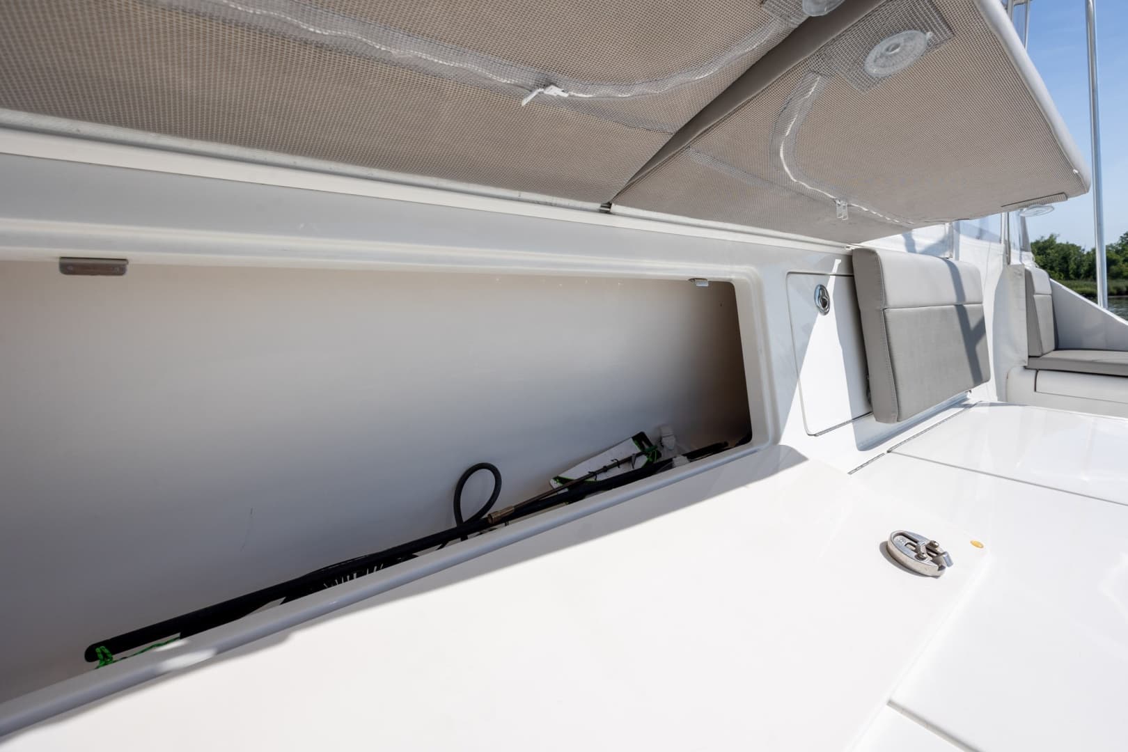 2005 Cabo 45 Express