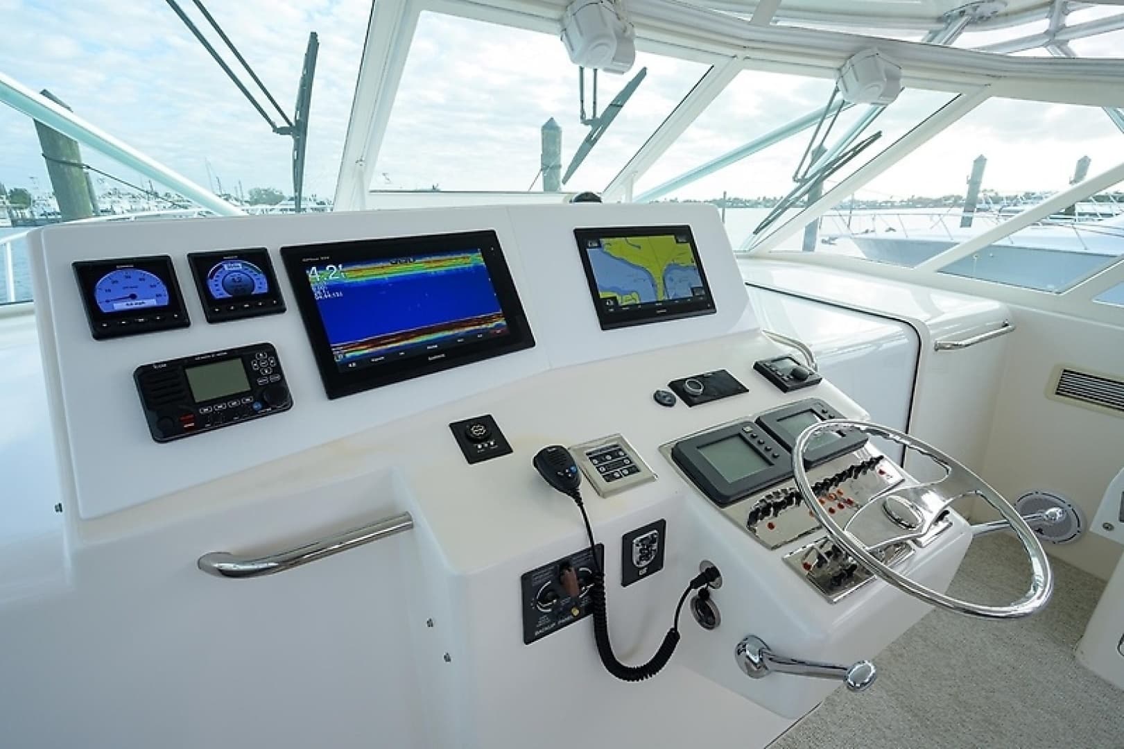 2005 Cabo 45 Express