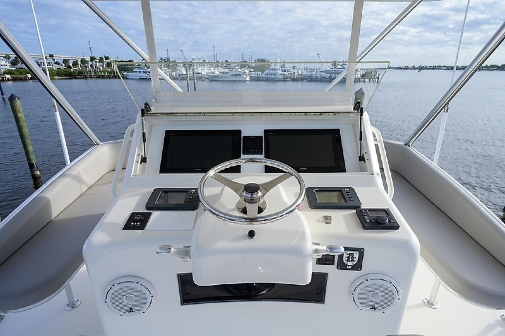 2005 Cabo 45 Express