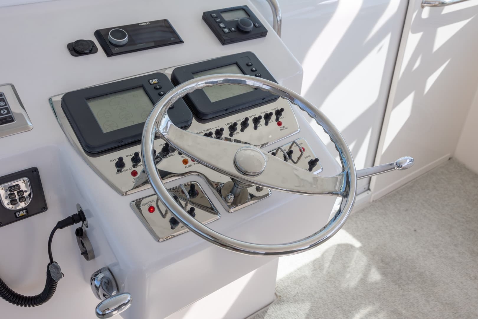2005 Cabo 45 Express