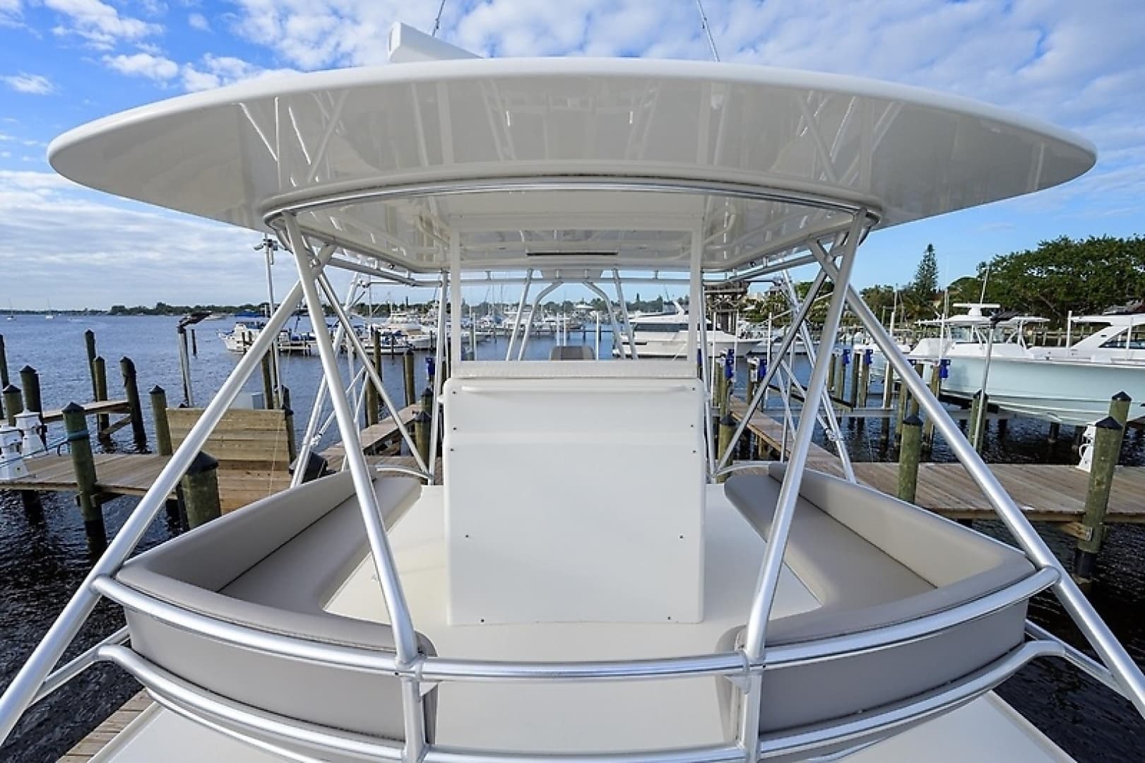 2005 Cabo 45 Express
