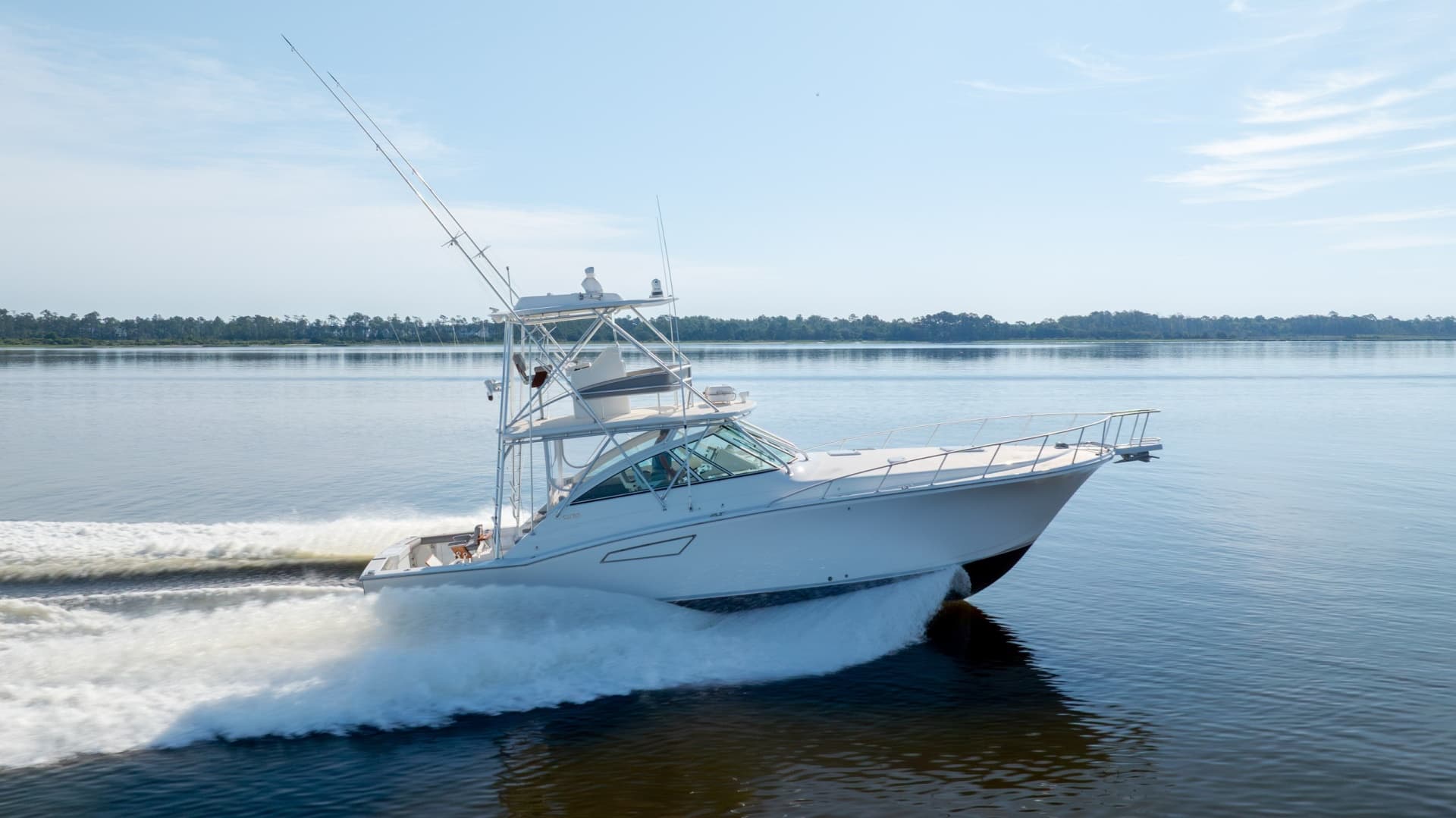 2005 Cabo 45 Express