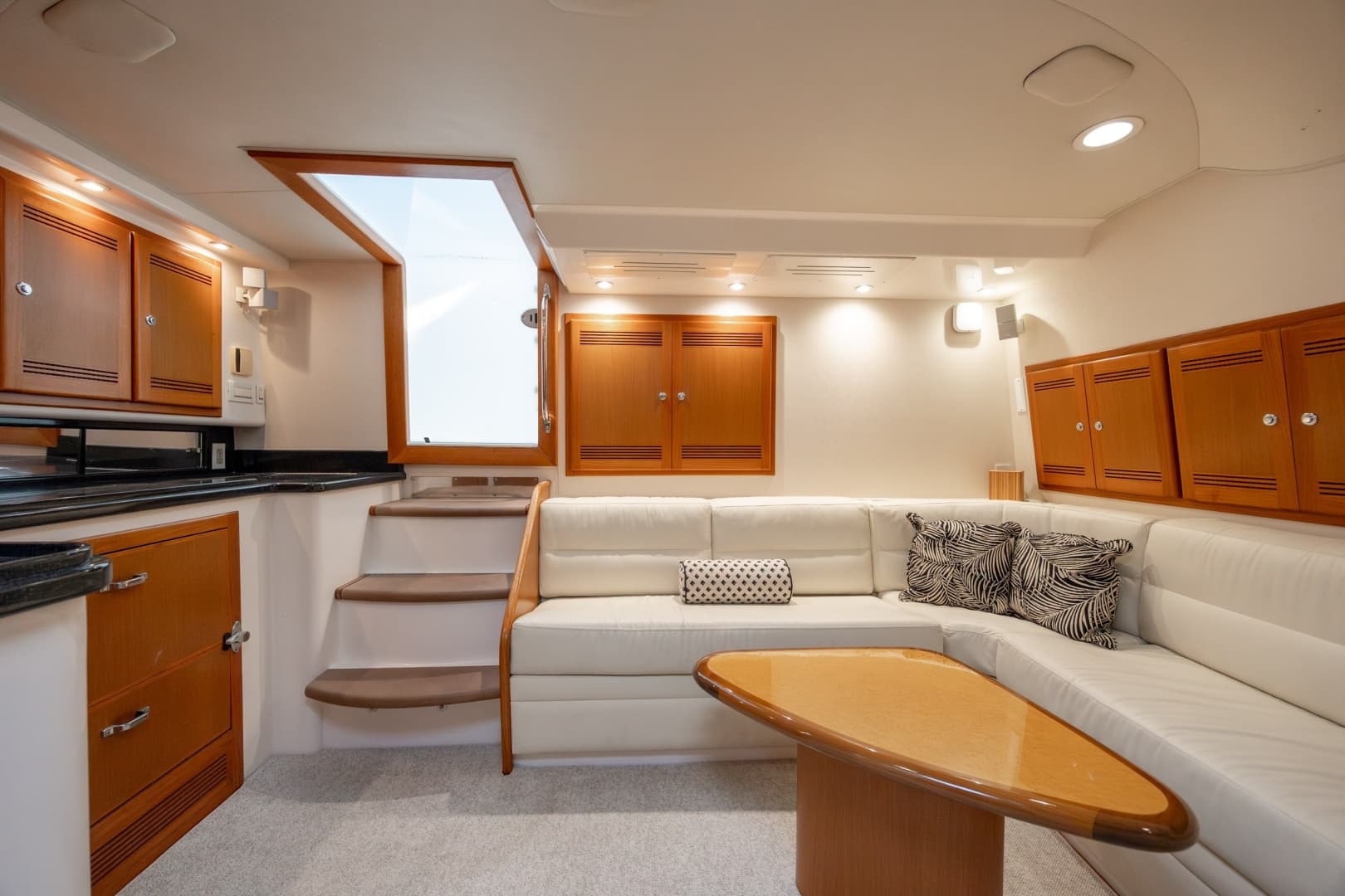 2005 Cabo 45 Express
