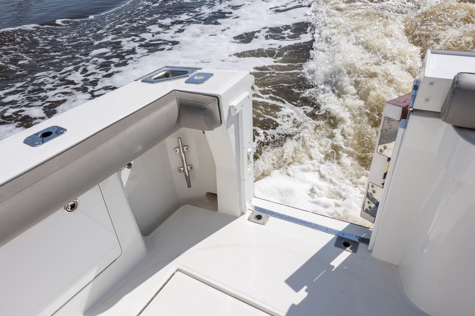 2005 Cabo 45 Express