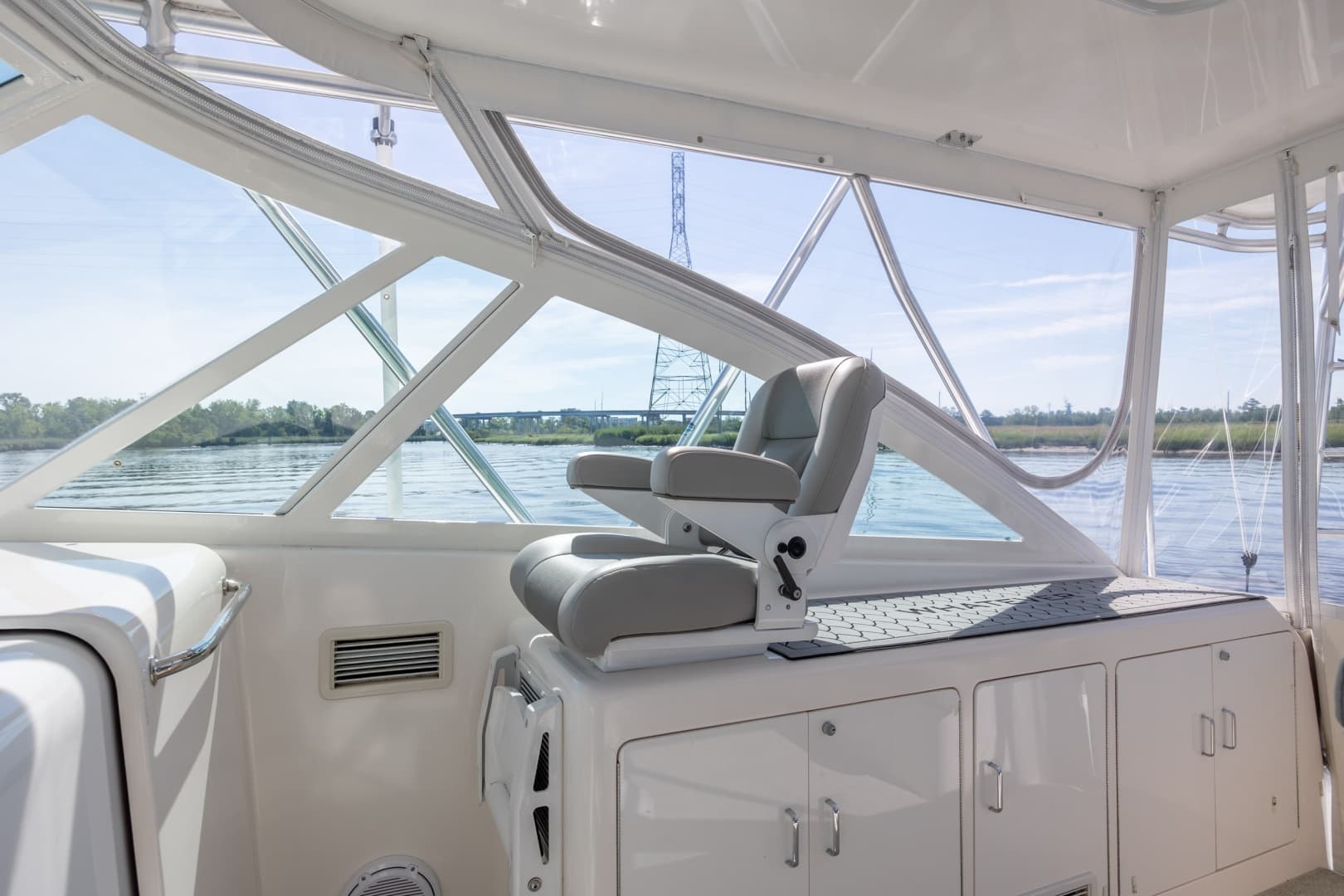 2005 Cabo 45 Express