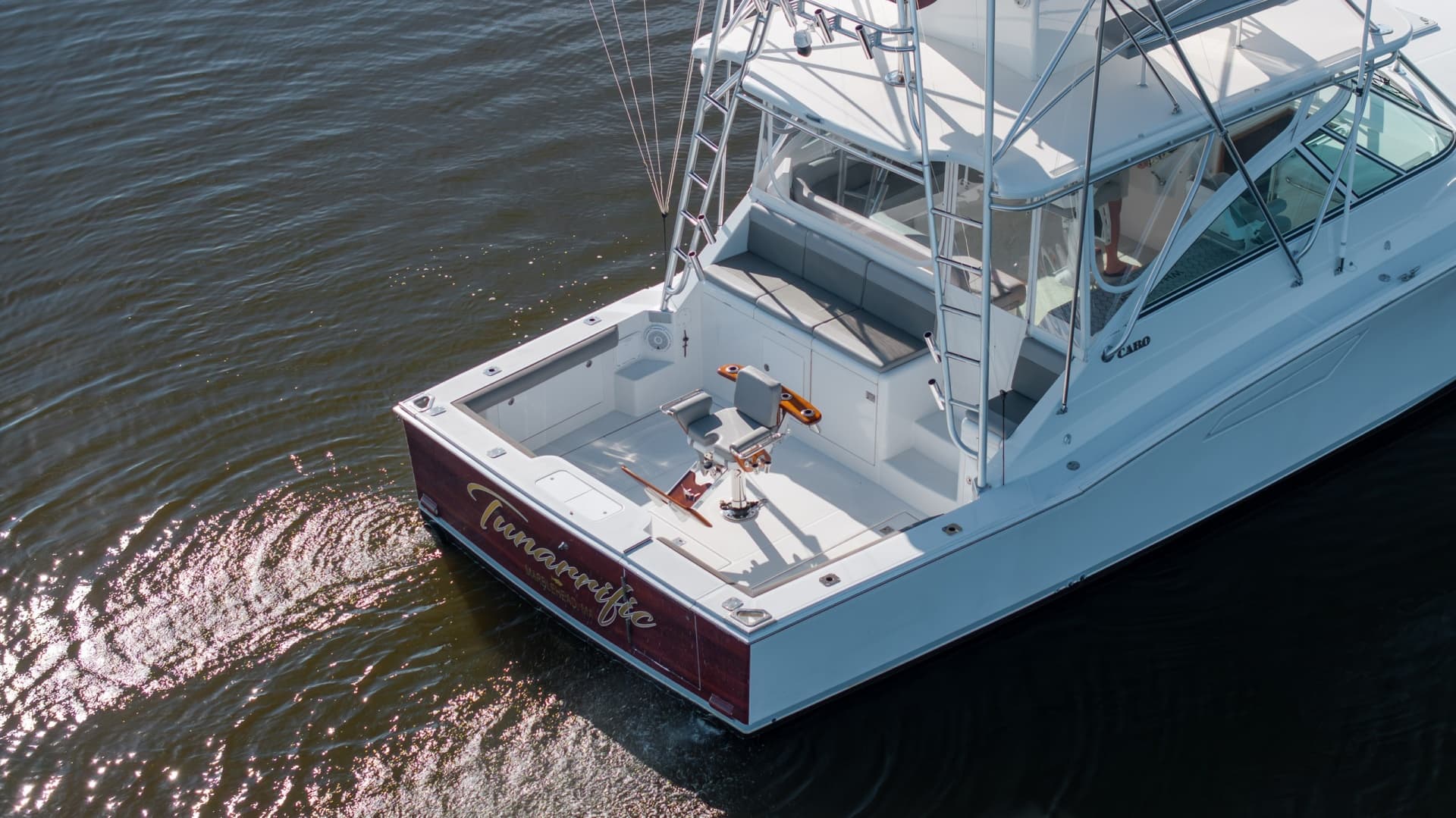 2005 Cabo 45 Express