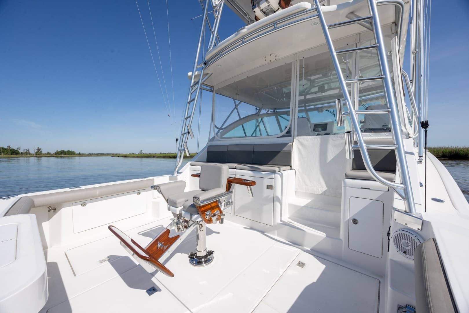 2005 Cabo 45 Express