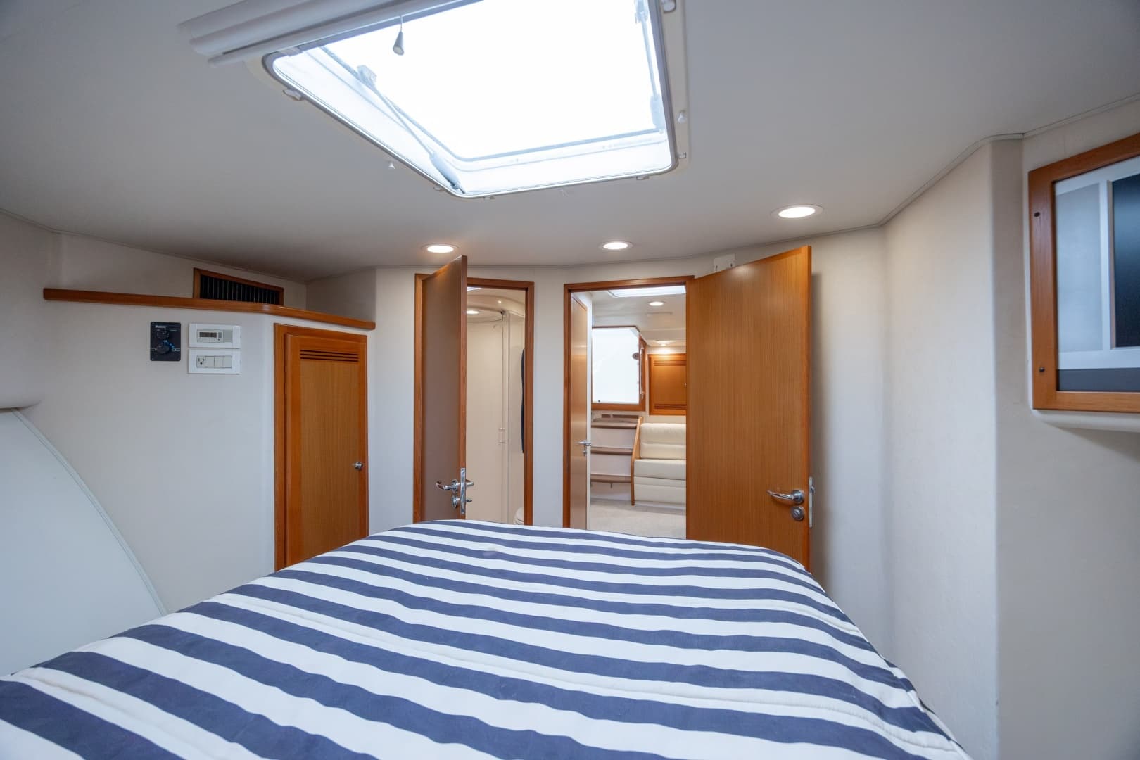 2005 Cabo 45 Express