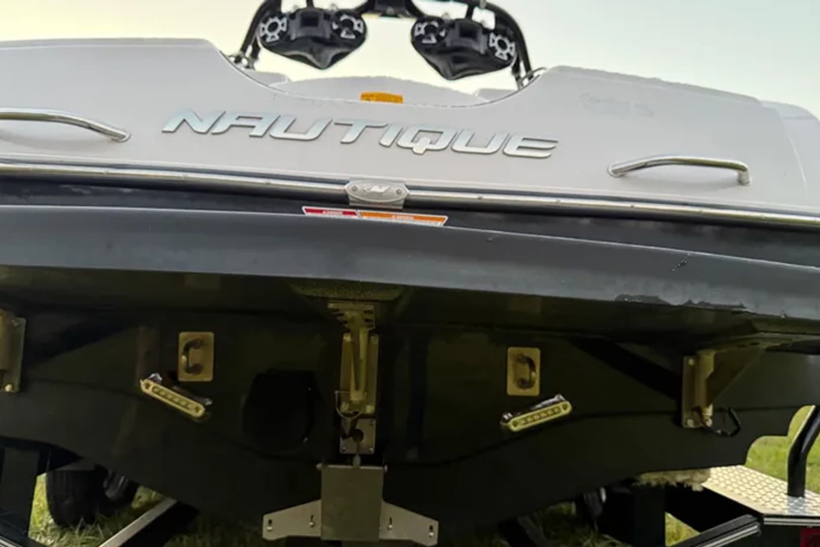 2010 Nautique Super Air Nautique 230