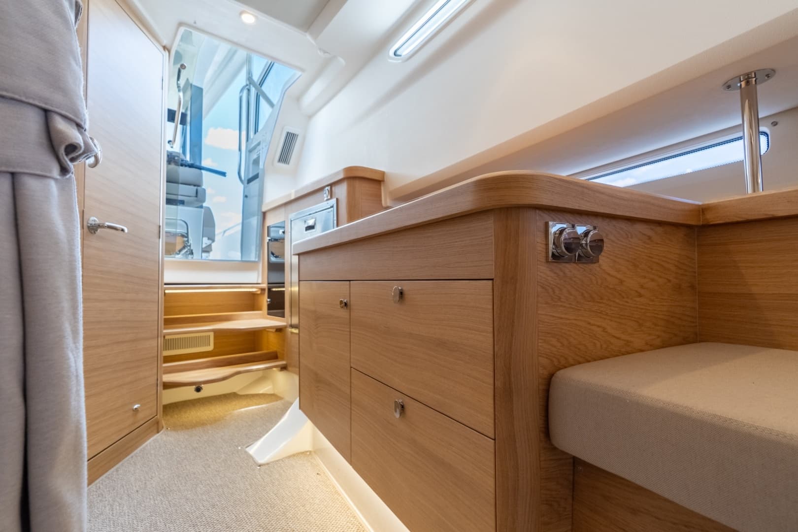 2025 Nimbus Tender 11