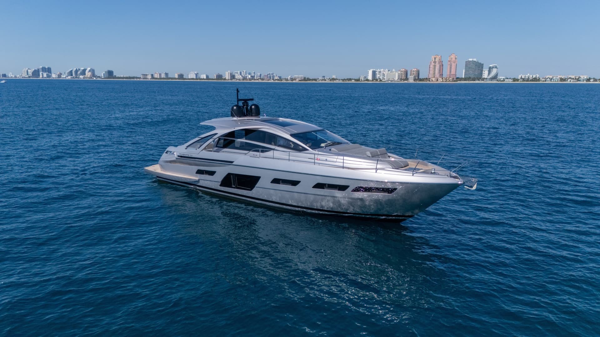 2024 Pershing 7X