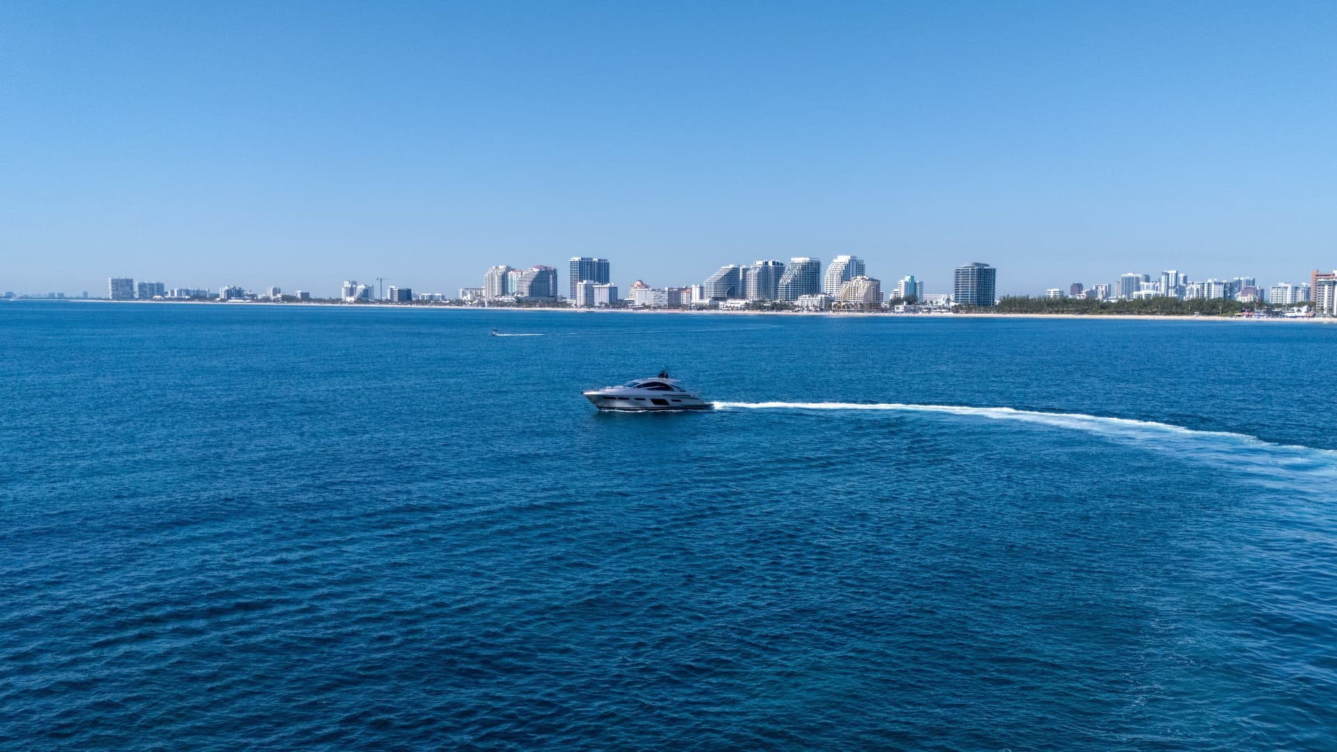2024 Pershing 7X