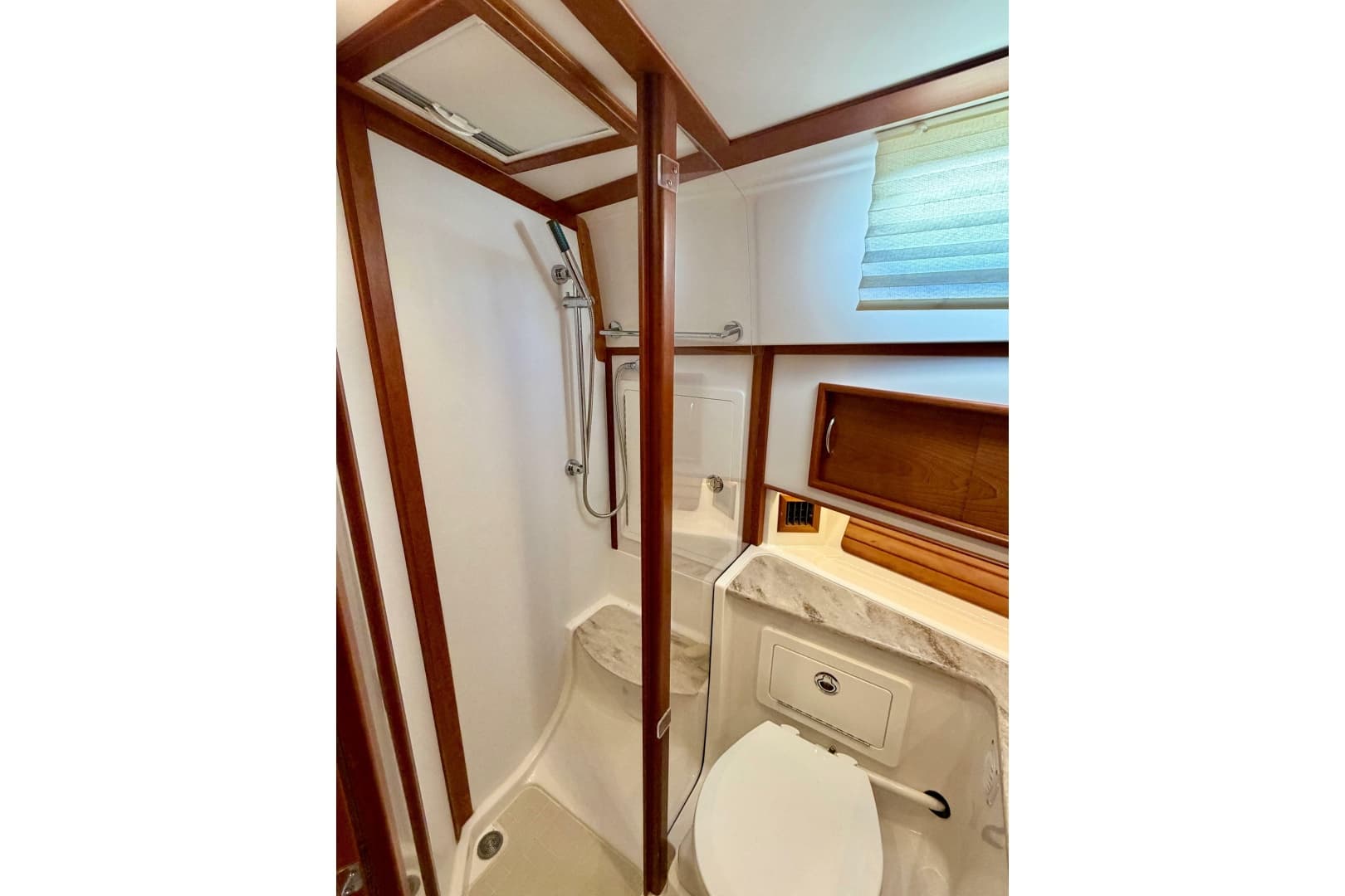 2016 Sabre 48 Salon Express