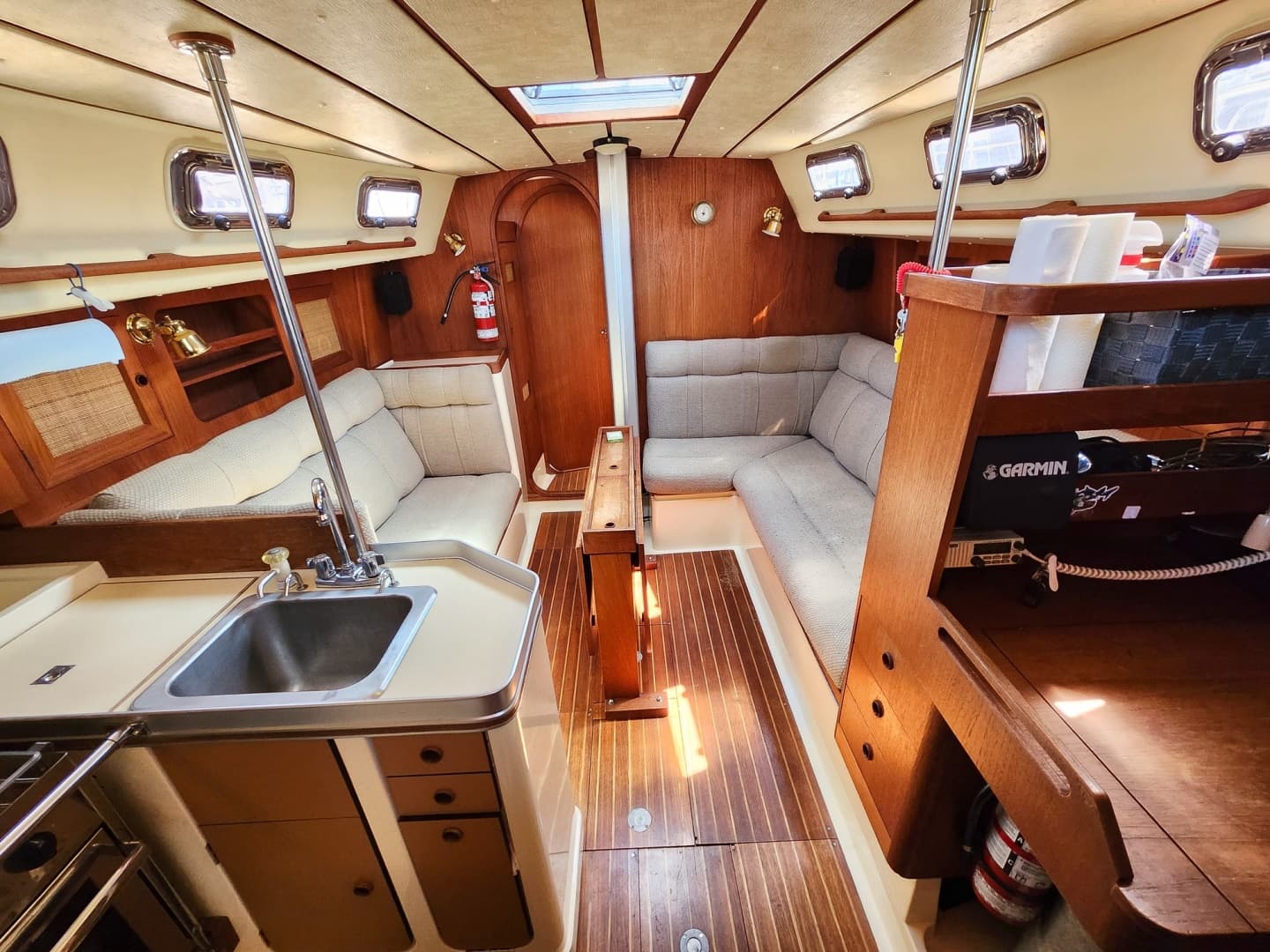 1982 Canadian Sailcraft CS-36