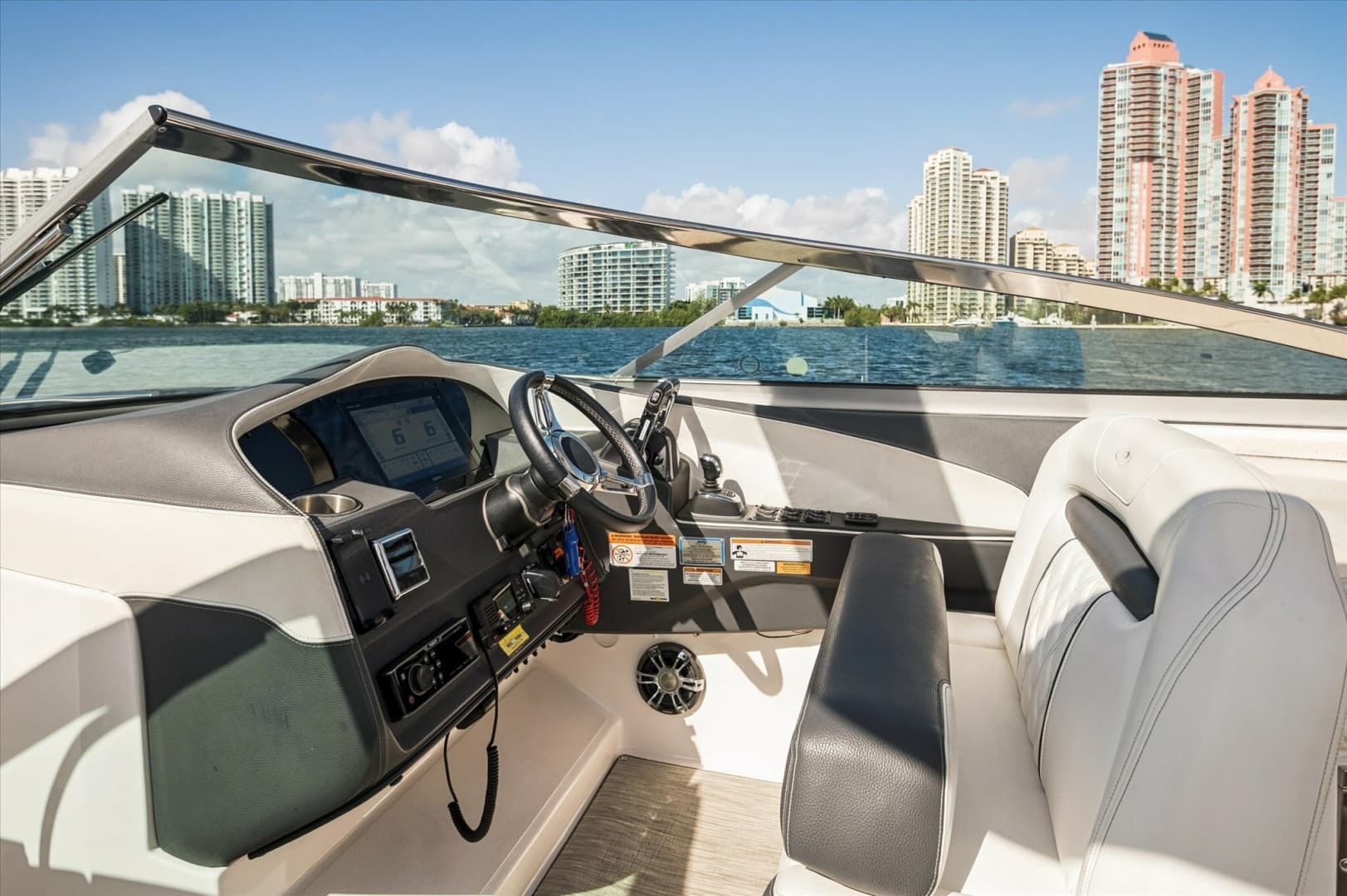 2019 Regal 33 OBX