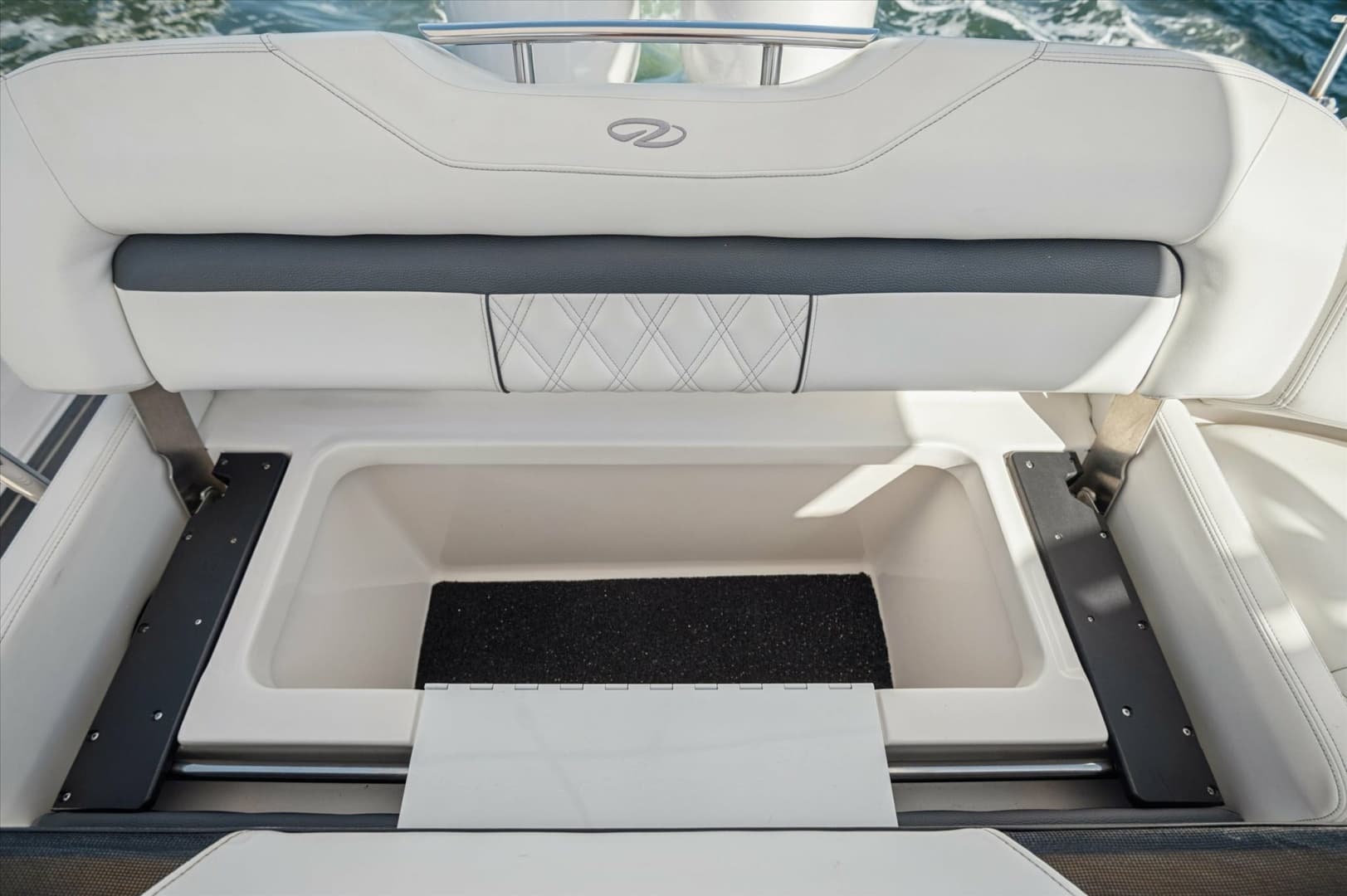 2019 Regal 33 OBX
