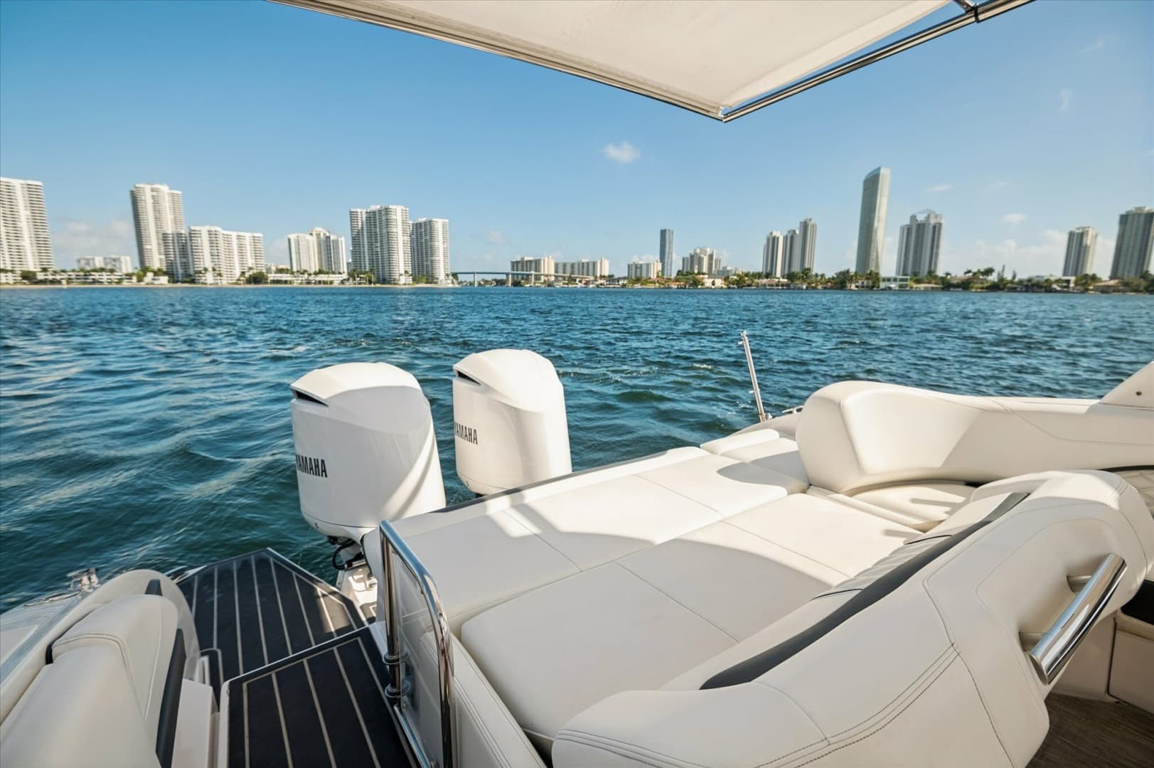 2019 Regal 33 OBX