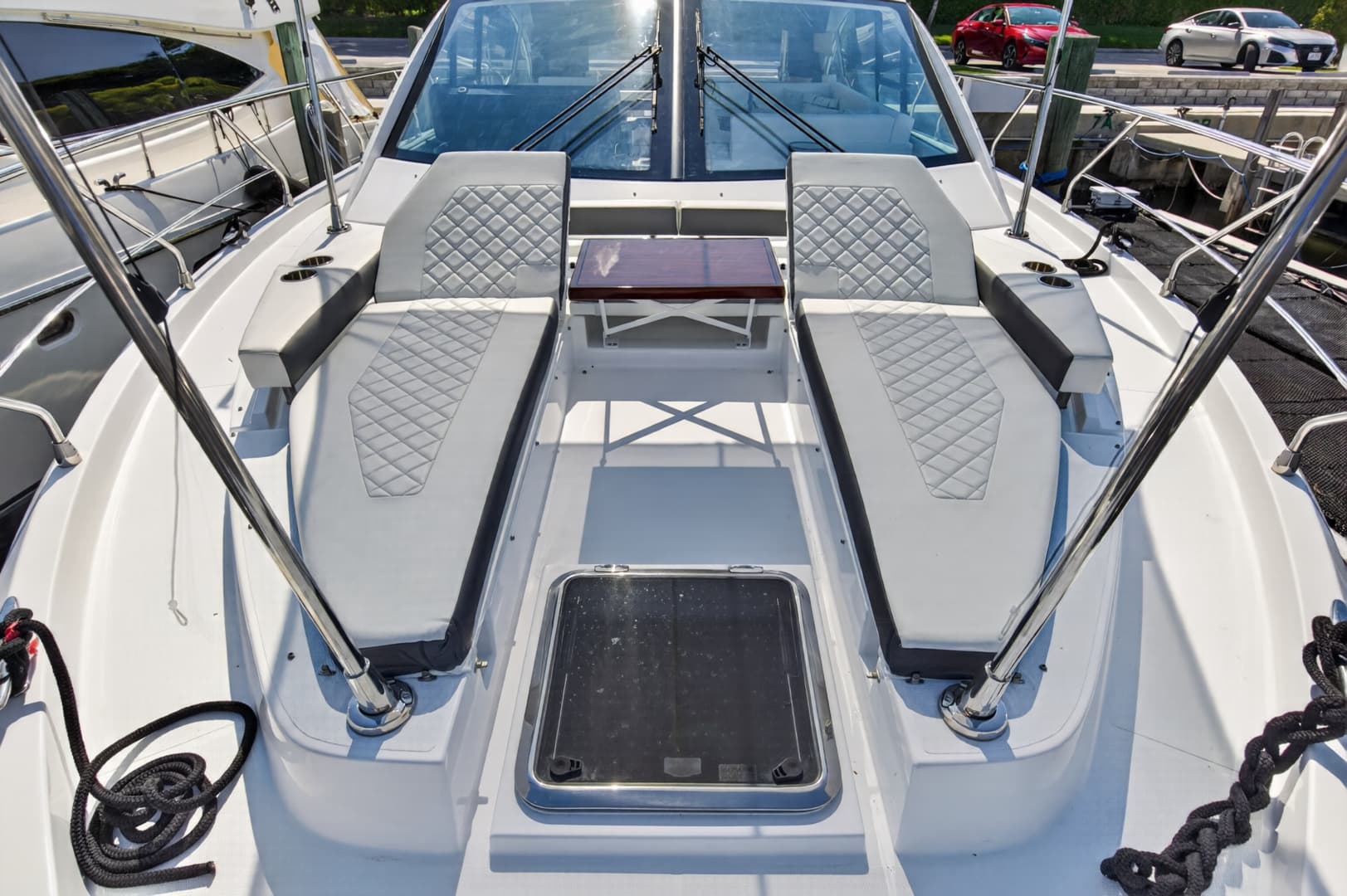 2023 Cruisers Yachts 50 CANTIUS
