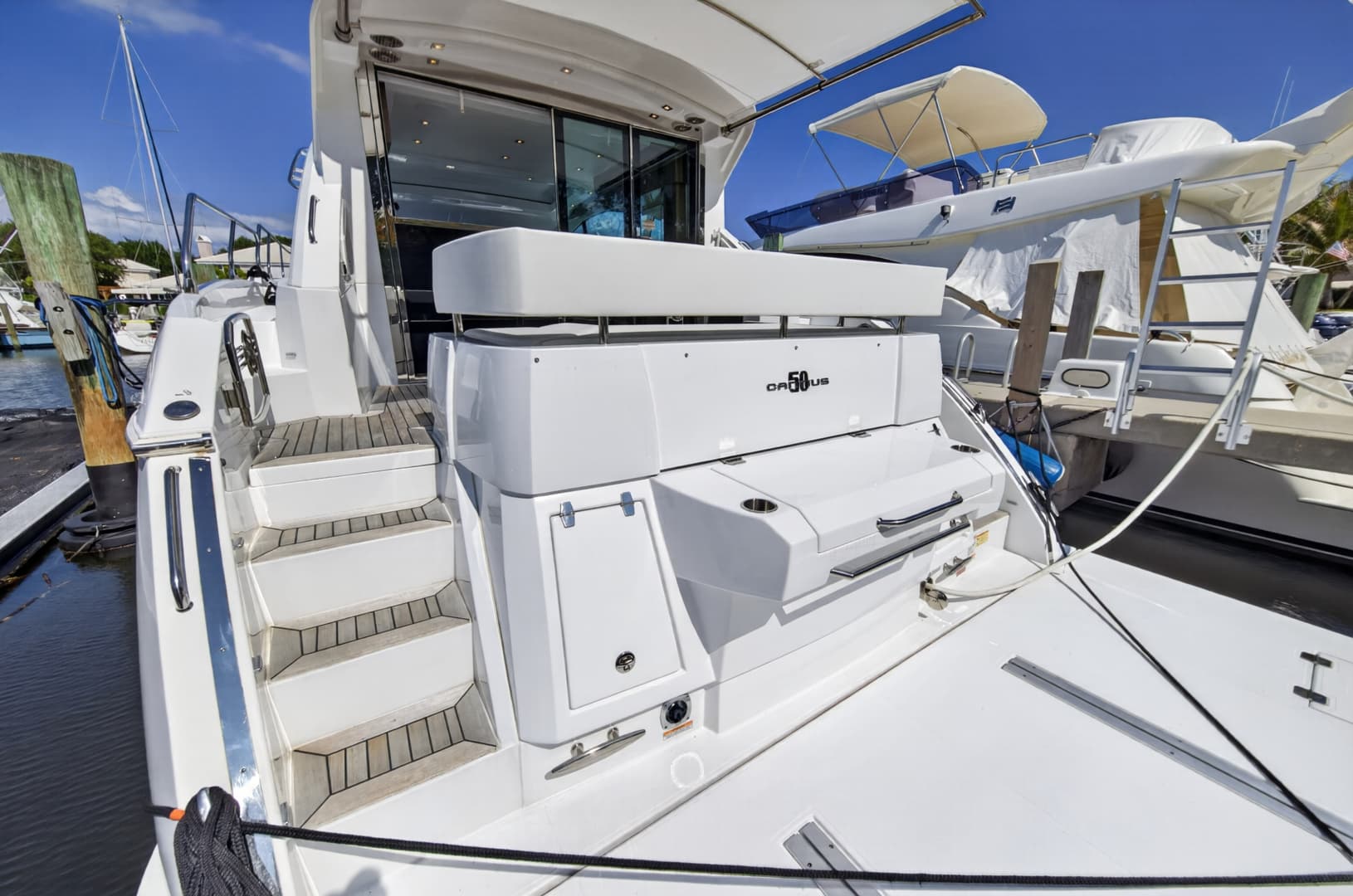 2023 Cruisers Yachts 50 CANTIUS