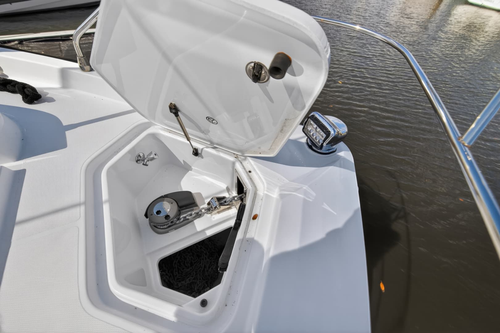 2023 Cruisers Yachts 50 CANTIUS