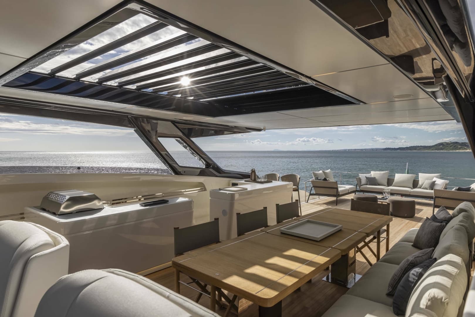 2023 Ferretti Yachts 1000