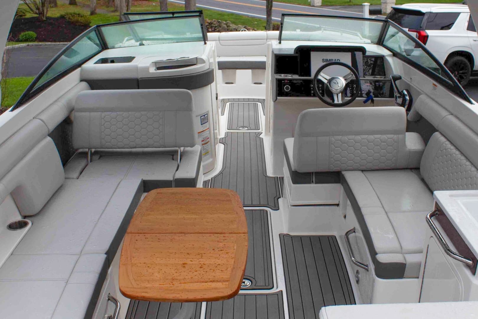 2024 Sea Ray SDX 290