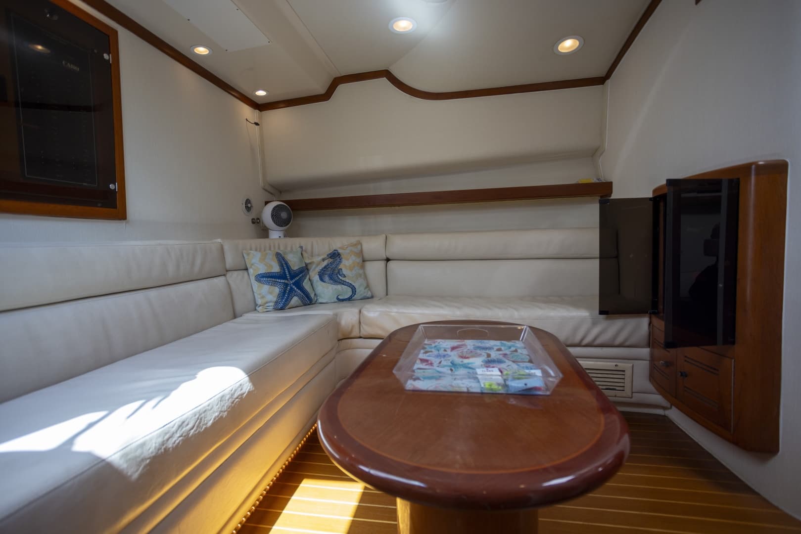 2000 Cabo 45 EXPRESS