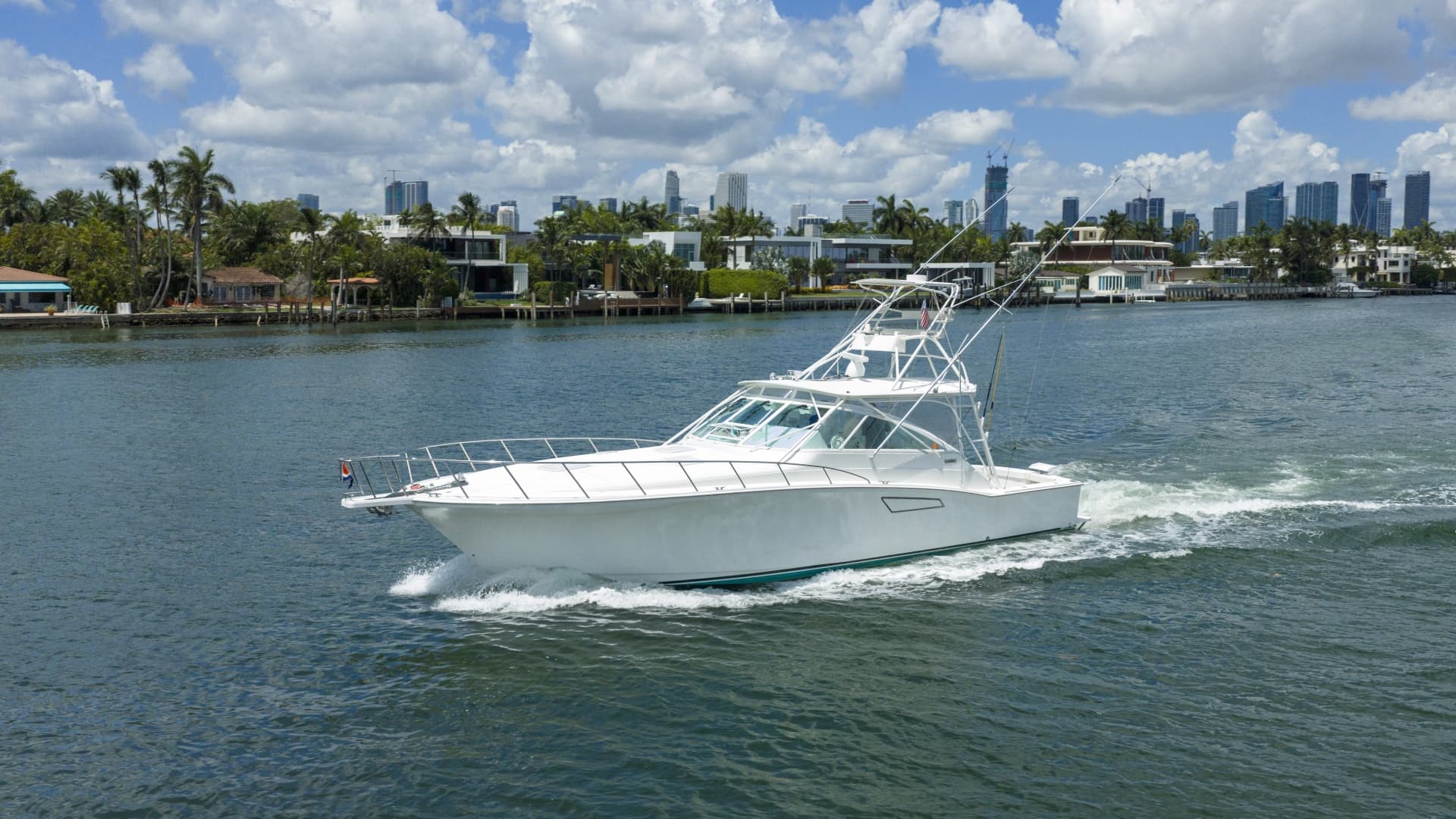 2000 Cabo 45 EXPRESS