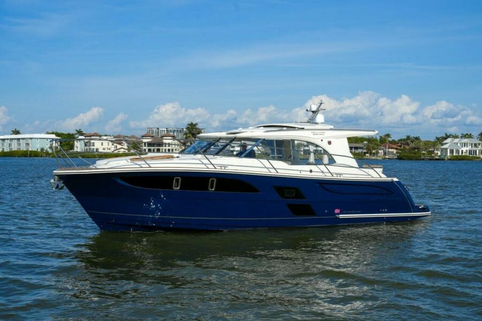 2026 Marex 360 Cabriolet Cruiser