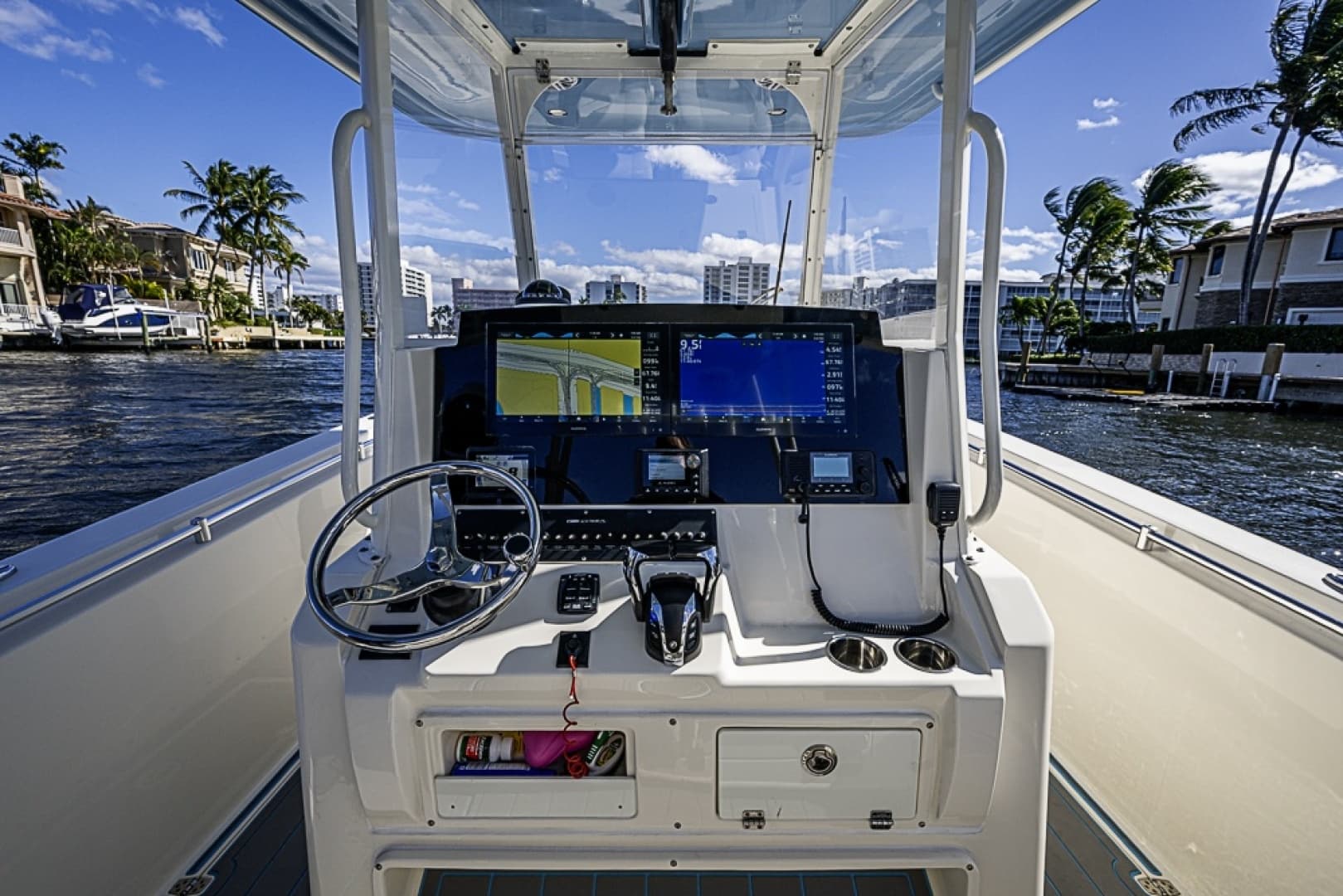 2021 Cobia 320 CC