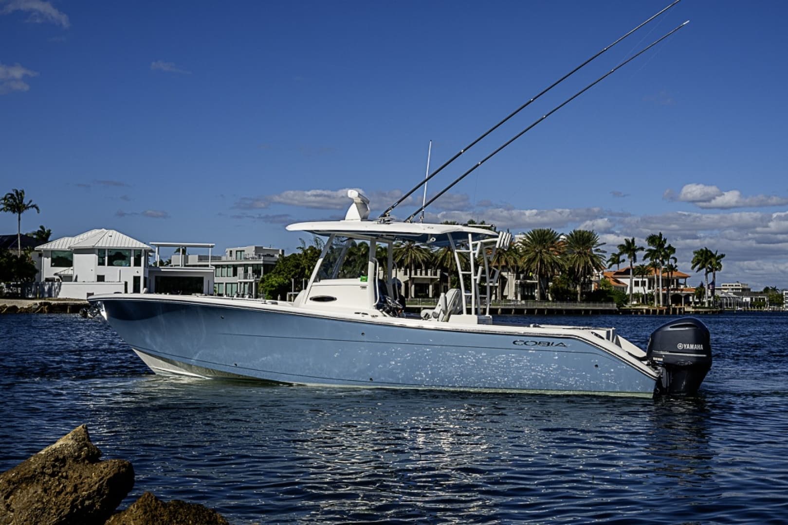 2021 Cobia 320 CC