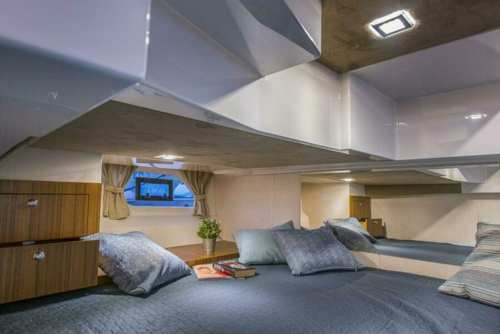 2026 Marex 360 Cabriolet Cruiser