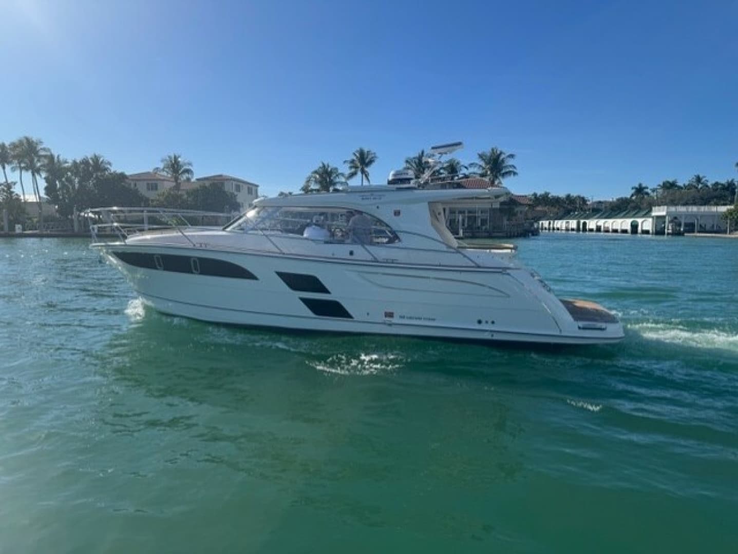 2026 Marex 360 Cabriolet Cruiser