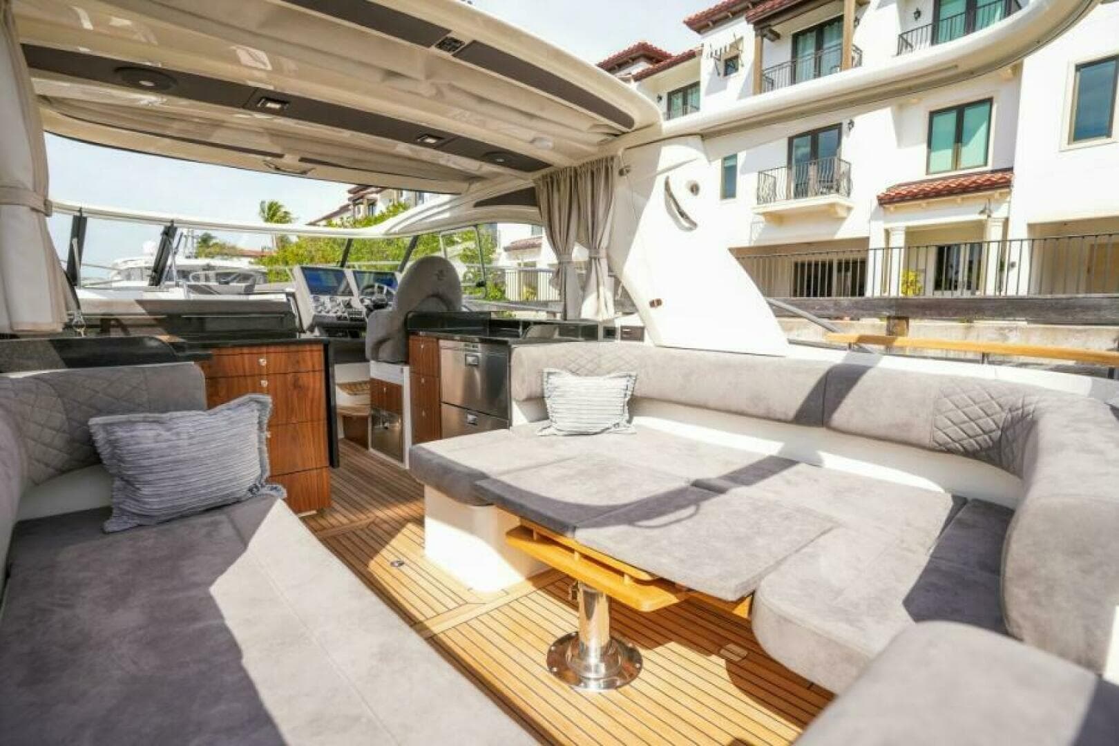 2026 Marex 360 Cabriolet Cruiser