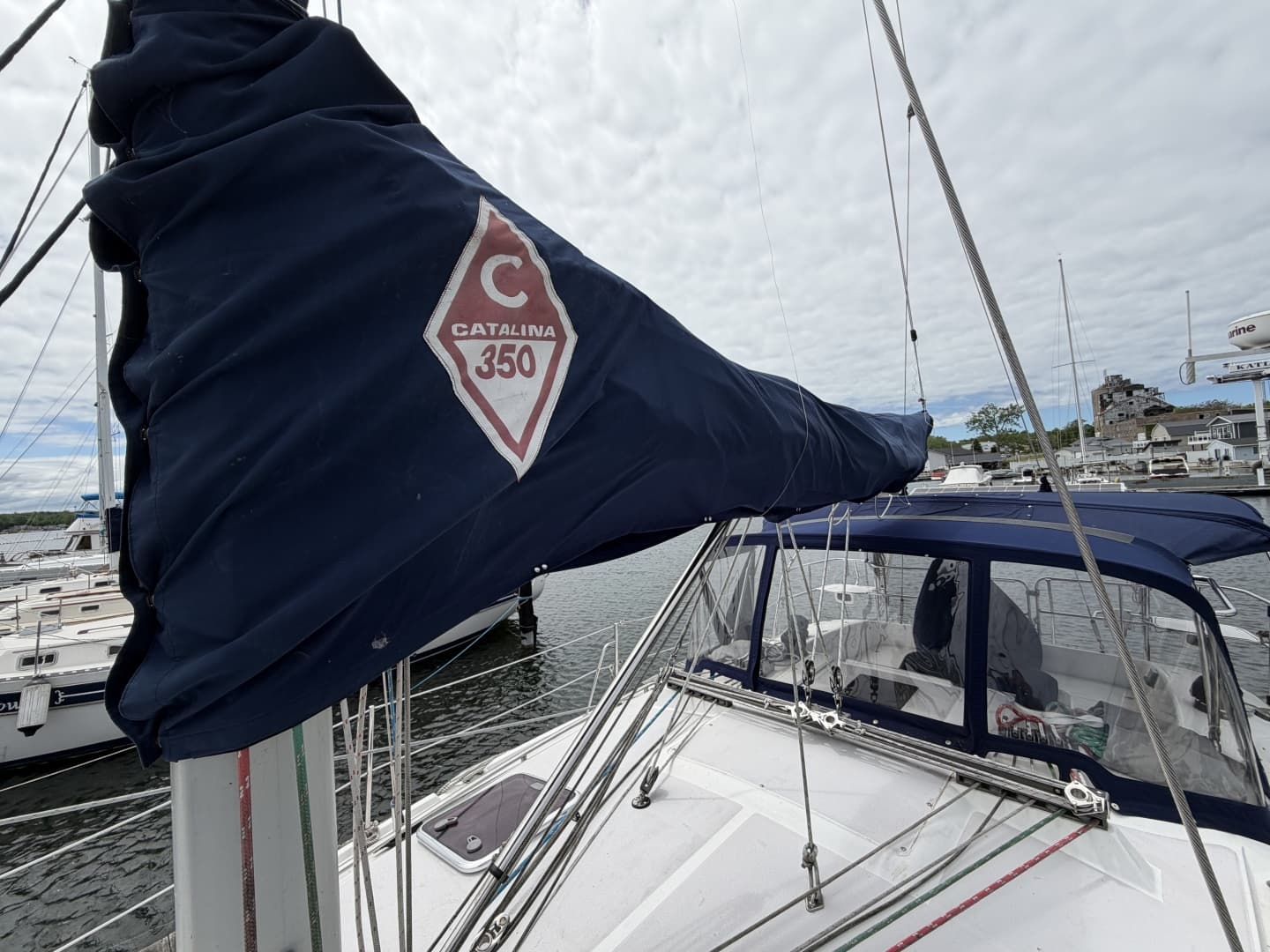 2004 Catalina Catalina 350