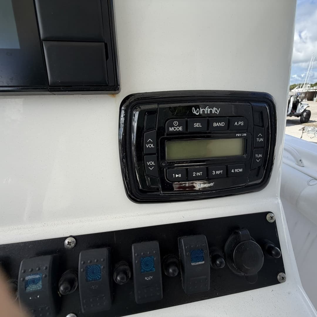 2015 Sea Hunt GameFish 30