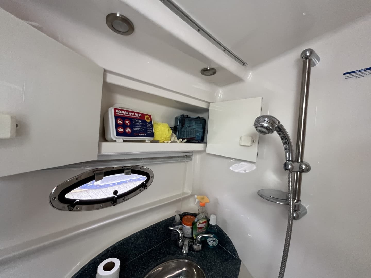 2005 Chaparral Signiyure 350
