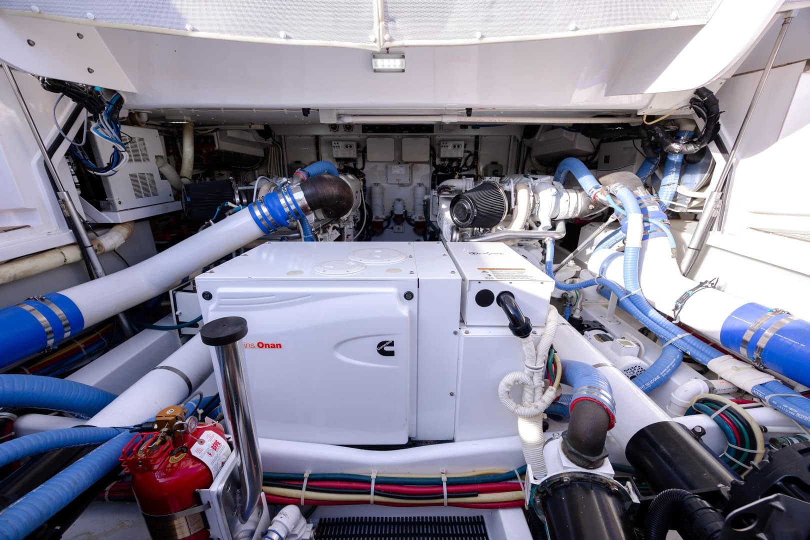 2015 Jarrett Bay Hardtop Express