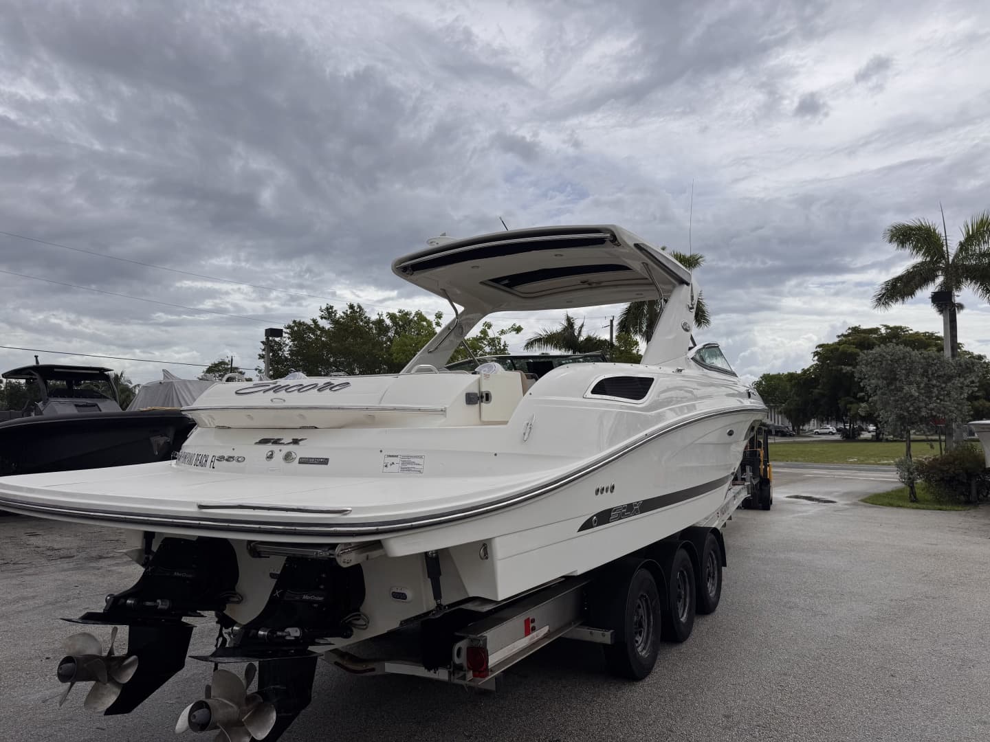 2016 Sea Ray 350 SLX