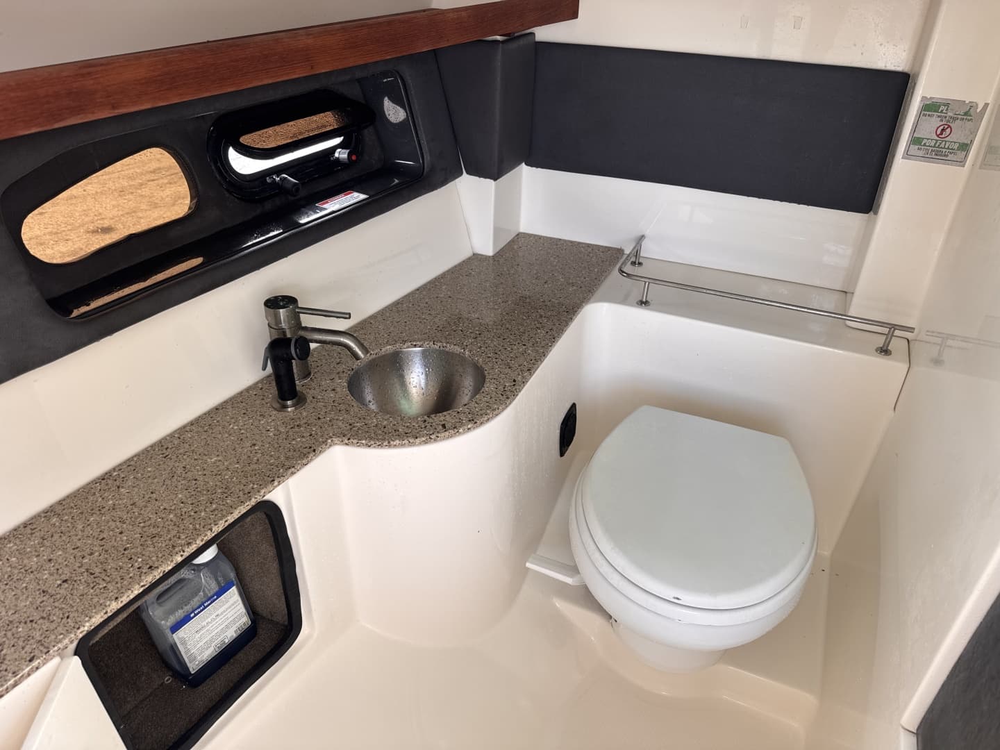 2016 Sea Ray 350 SLX