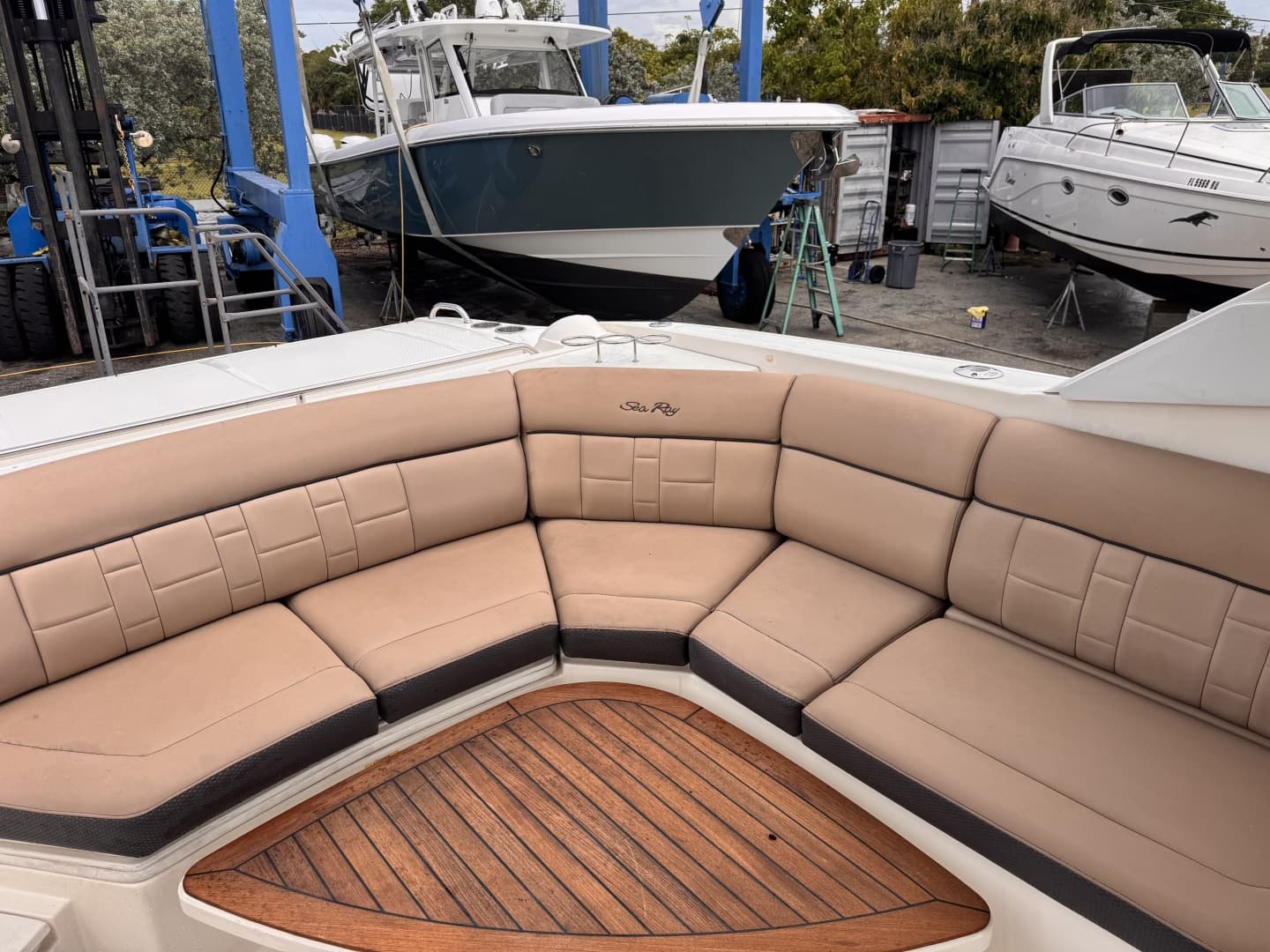 2016 Sea Ray 350 SLX