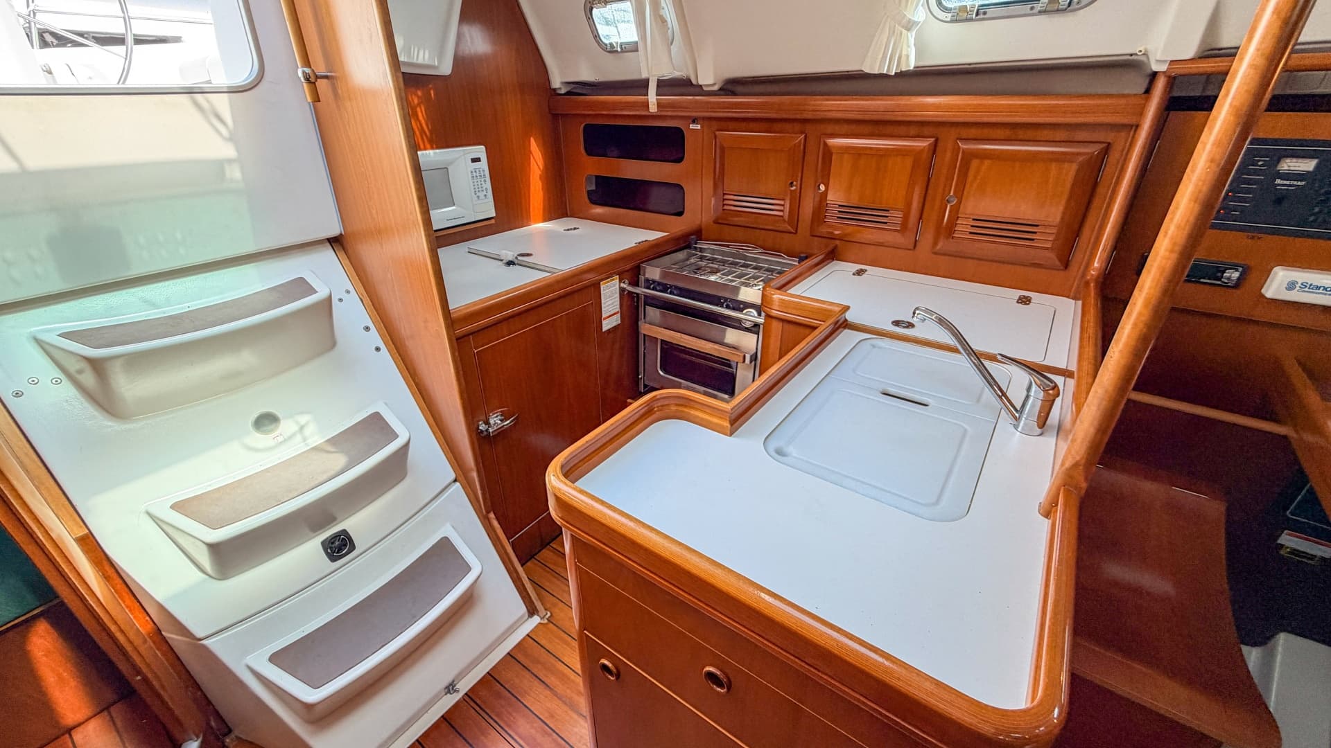 2002 Beneteau Oceanis 361